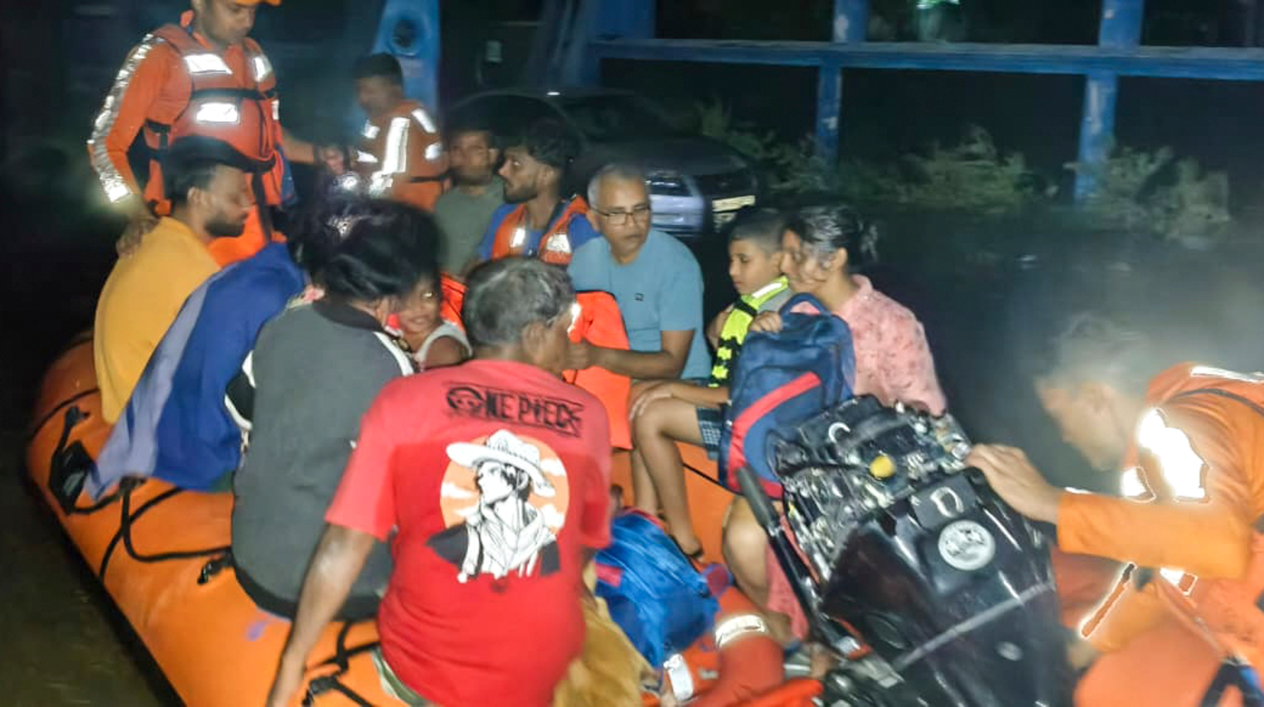 ঝড়ের প্র ঝড়ের প্র