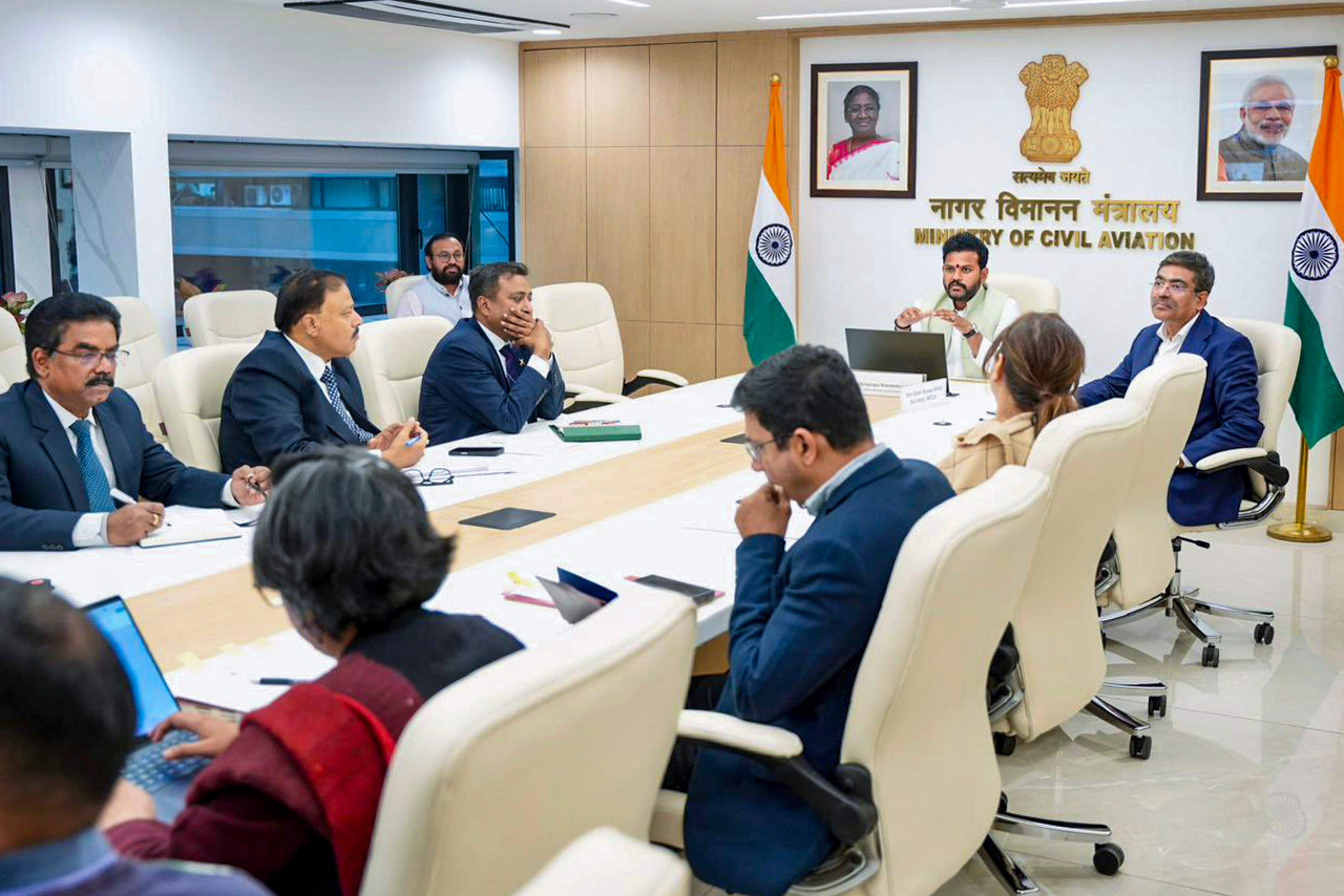 মাসে ১৬ হাজার বা ১৮ হাজার টাকা মাইনে 