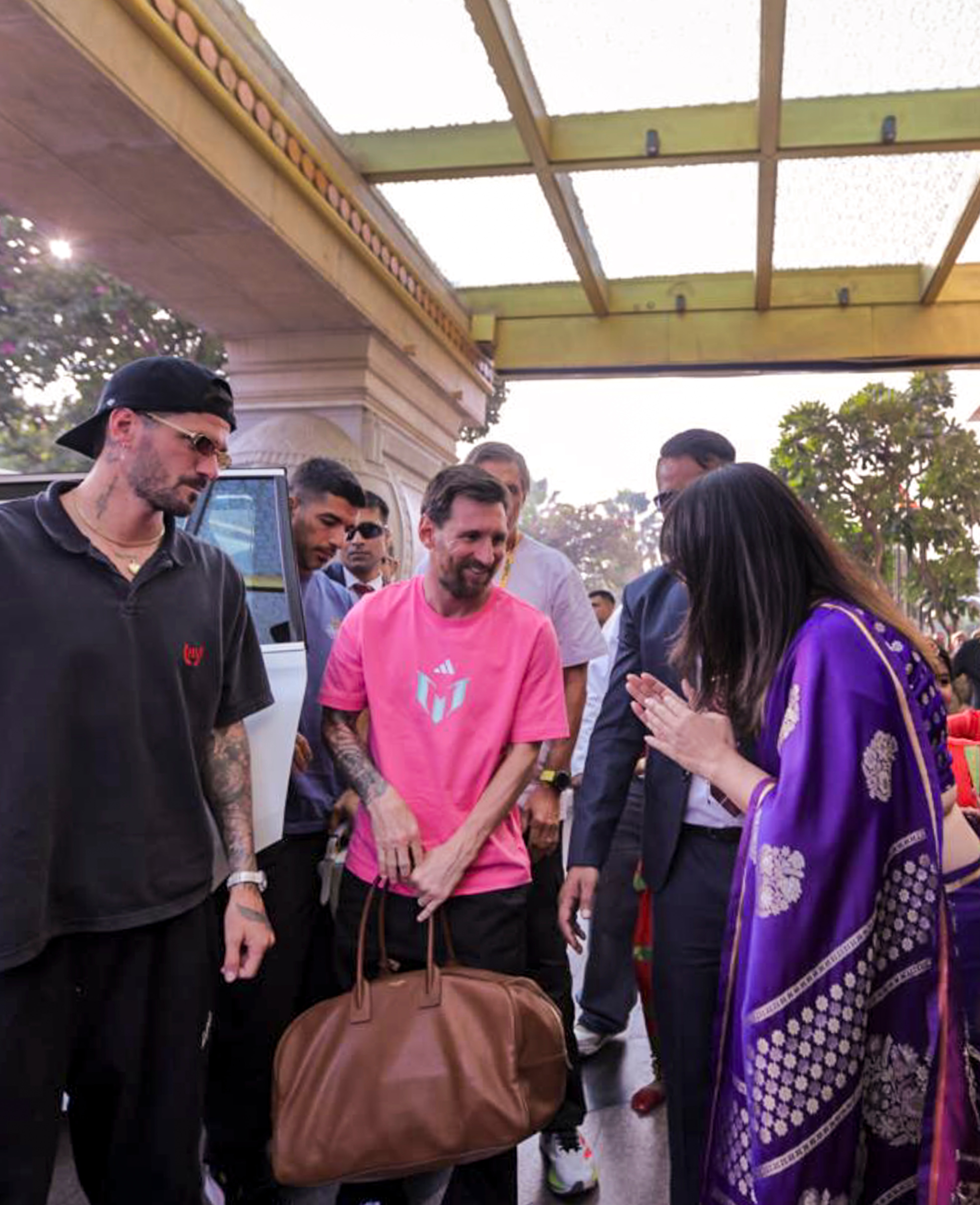 লায়ন ক্লাবের নাম লিওনেল রাখা হল