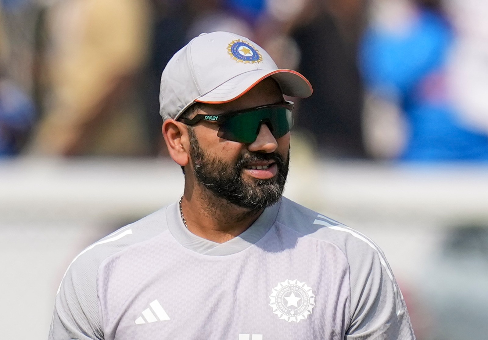 আফ্রিদির ছয় মারার রেকর্ড ভেঙে চুরমার করেছেন রোহিত আফ্রিদির ছয় মারার রেকর্ড ভেঙে চুরমার করেছেন রোহিত