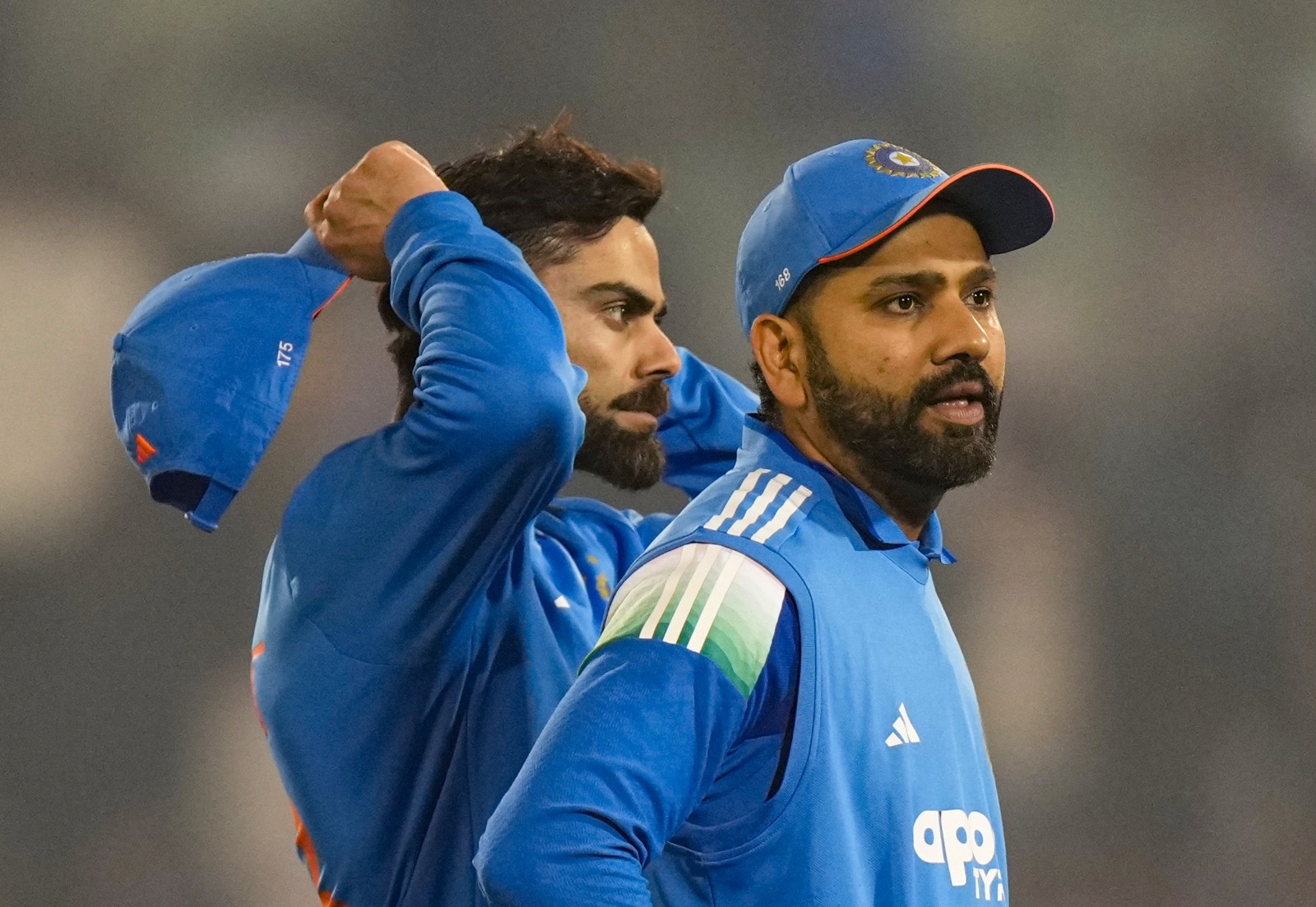 আফ্রিদির ছয় মারার রেকর্ড ভেঙে চুরমার করেছেন রোহিত আফ্রিদির ছয় মারার রেকর্ড ভেঙে চুরমার করেছেন রোহিত