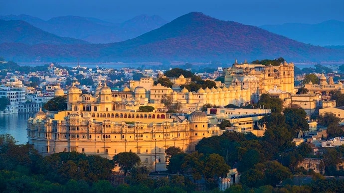 Low Budget Tourist Spot Low Budget Tourist Spot