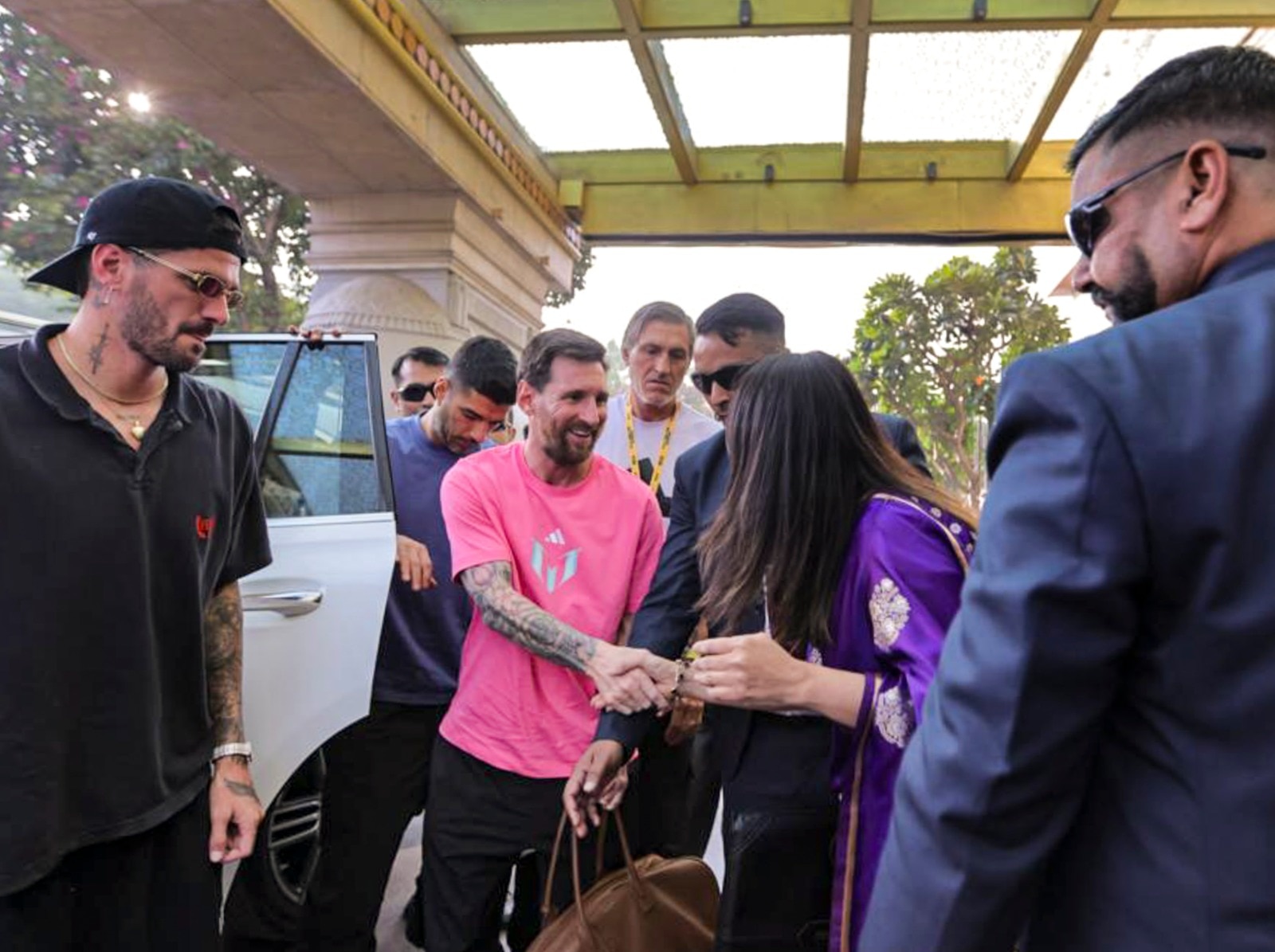 উপহার রিচার্ড মিল