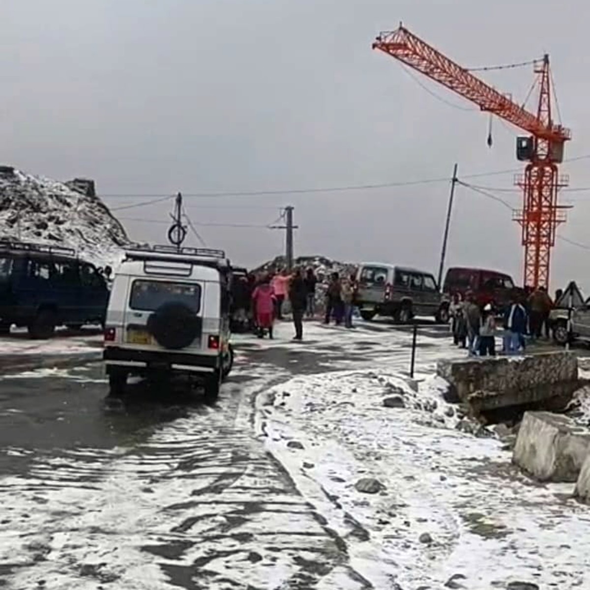 দার্জিলিঙে তুষারপাত দার্জিলিঙে তুষারপাত