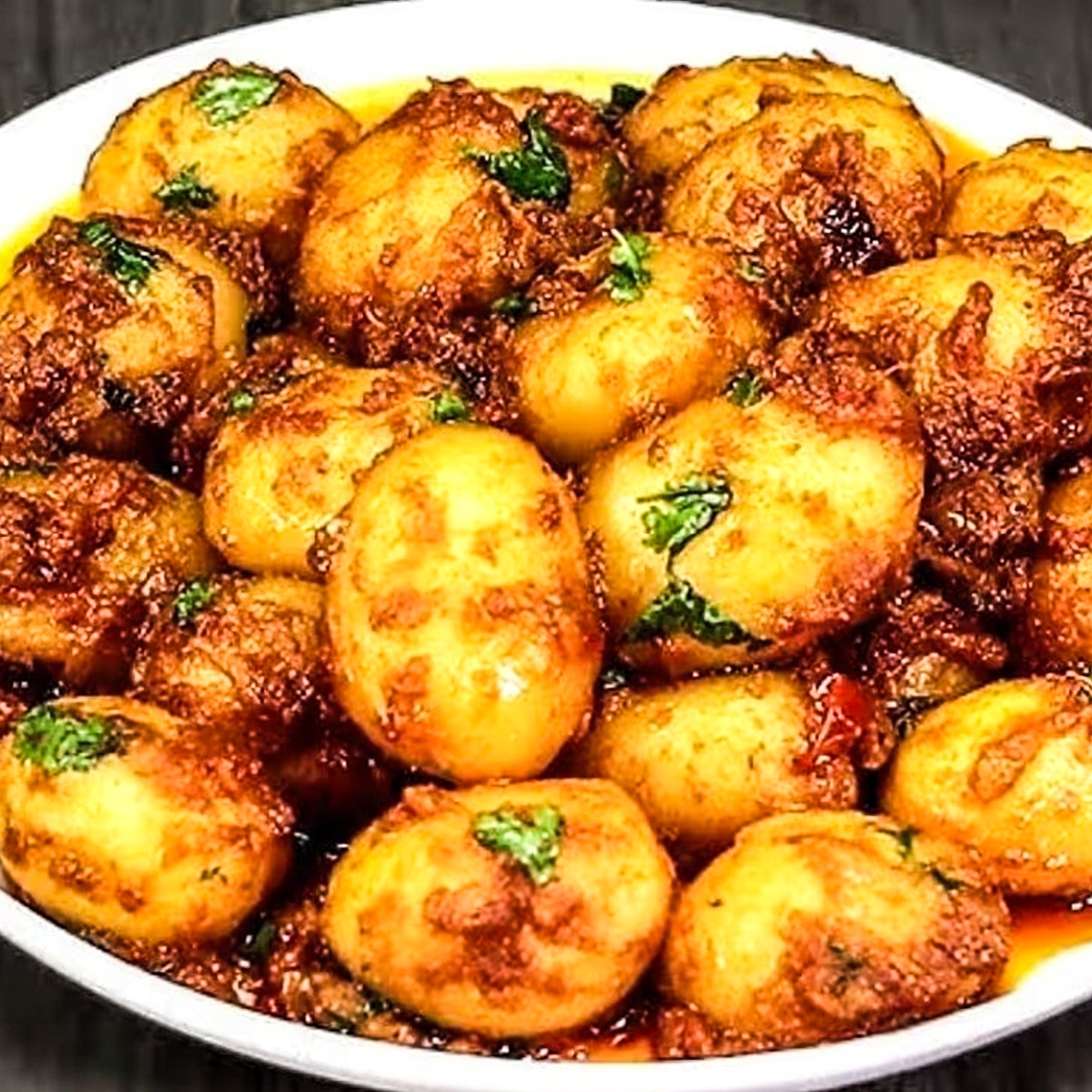 আলুর দম, বাসন্তী পোলাও