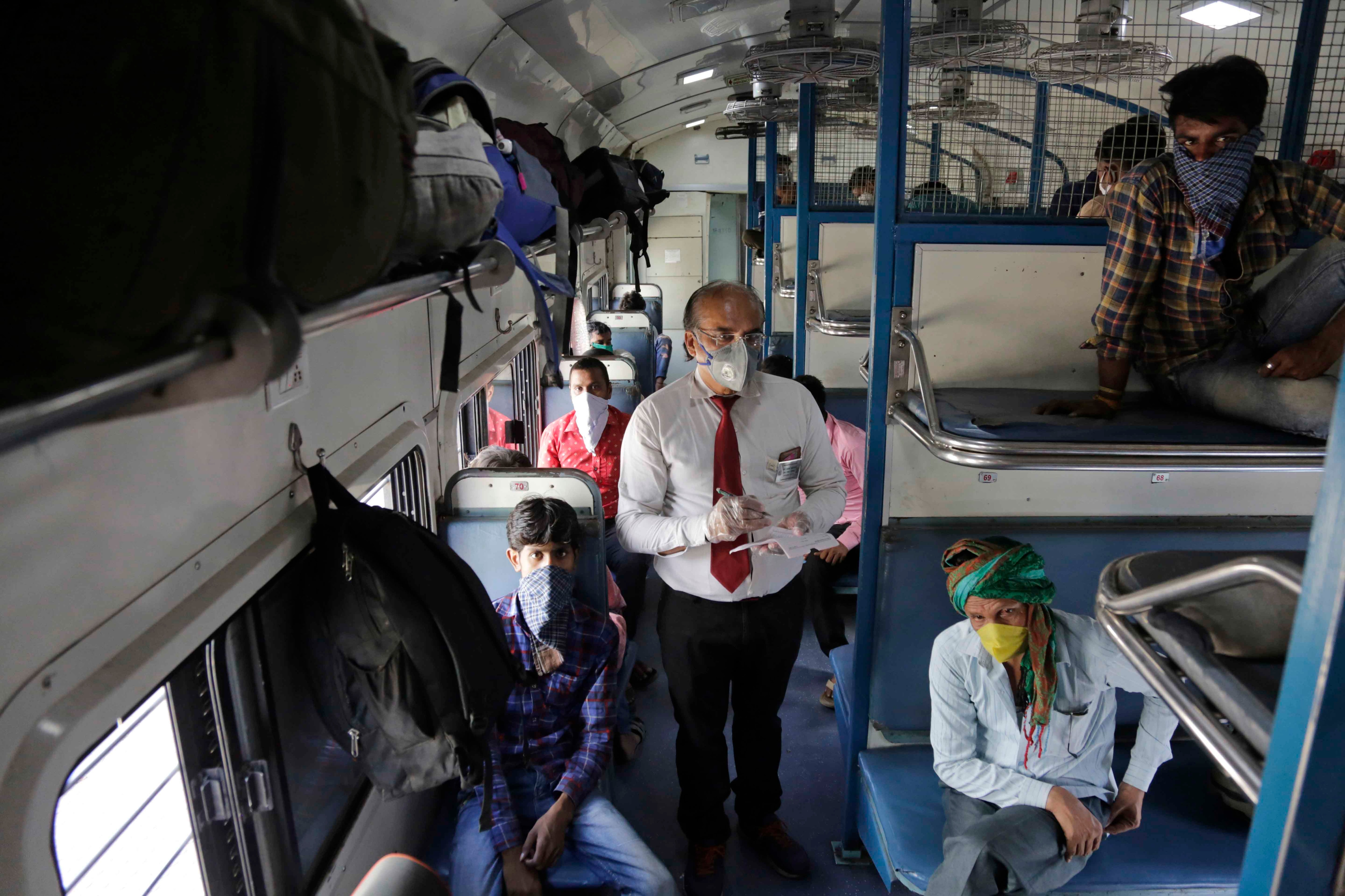 টিকিট কালেক্টরের কাছে অভিযোগ করতে পারেন