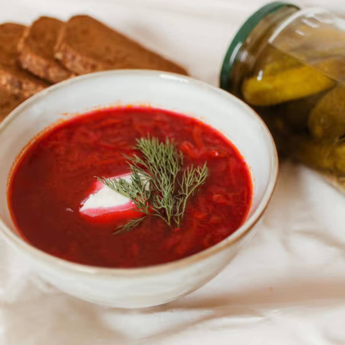 জানুয়ারি আসার সঙ্গে সঙ্গে ঠান্ডা তীব্র হয়ে ওঠে এবং অসুস্থতা দ্রুত শরীরকে গ্রাস করে। তাই, এই ঋতুতে নিজের স্বাস্থ্যের প্রতি বিশেষ যত্ন নেওয়া সকলের জন্য অগ্রাধিকার হয়ে ওঠে।