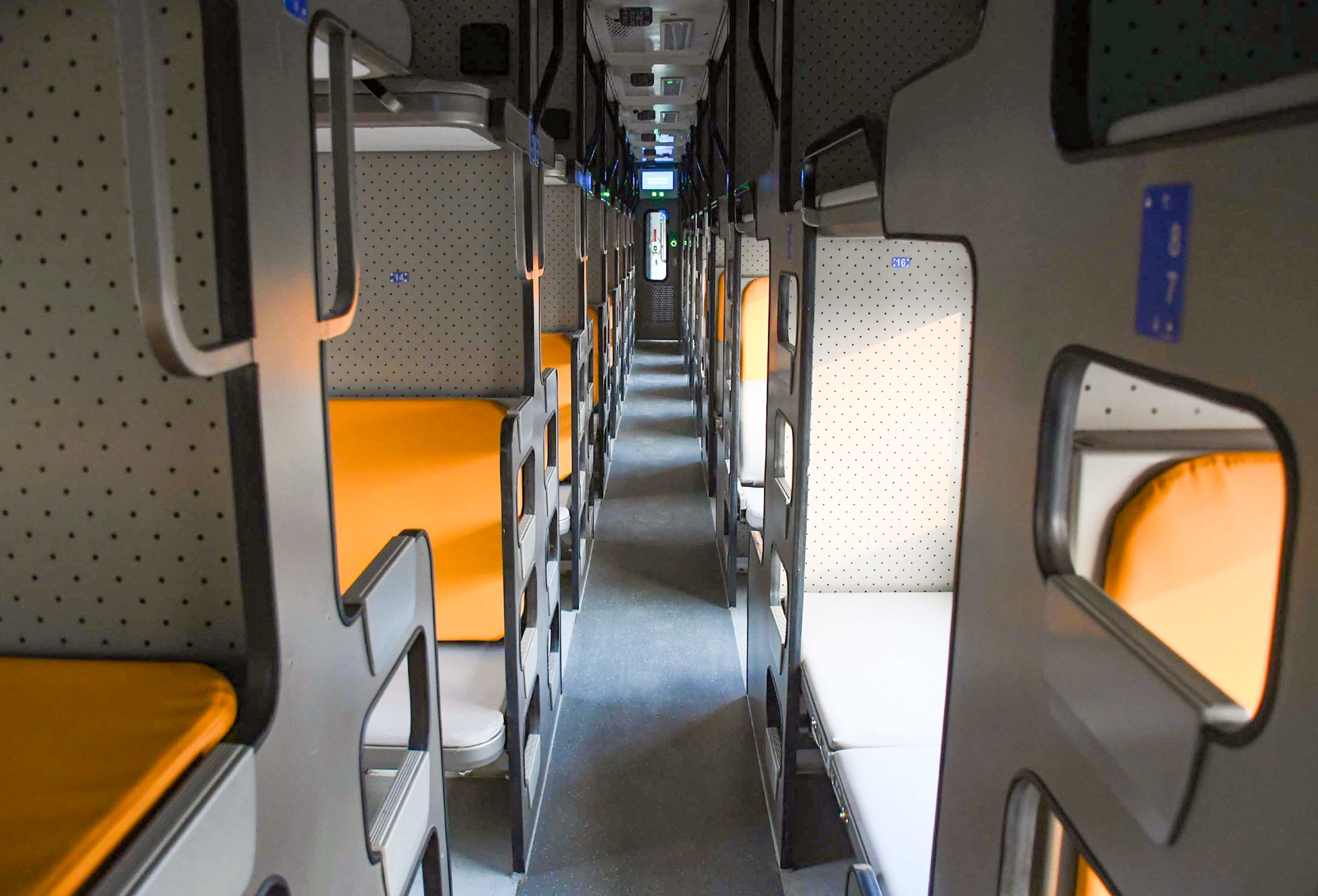  Howrah Guwahati Vande Bharat Timings