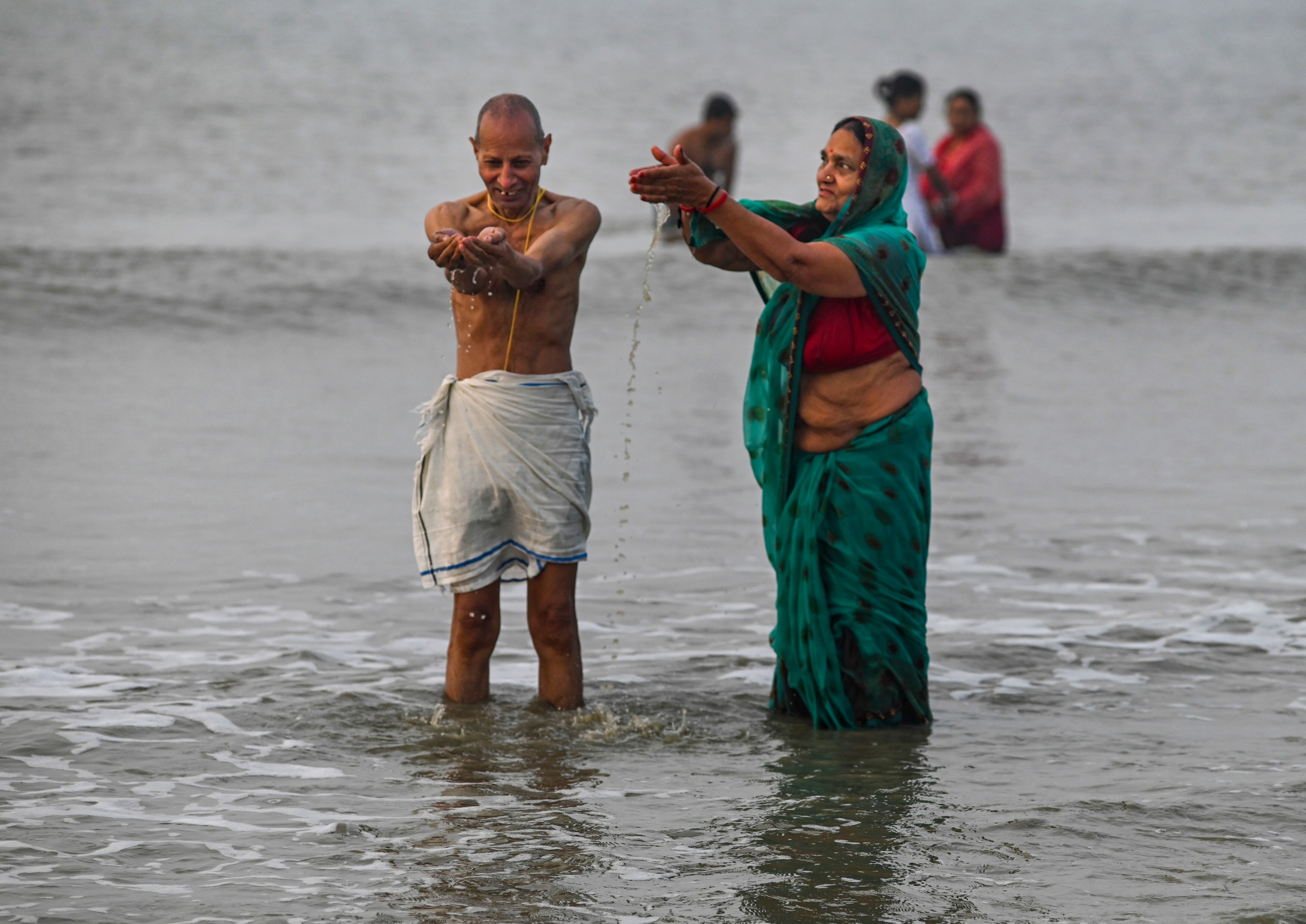 সাংখ্য দর্শনকে সারা বিশ্বে প্রসিদ্ধ করেন