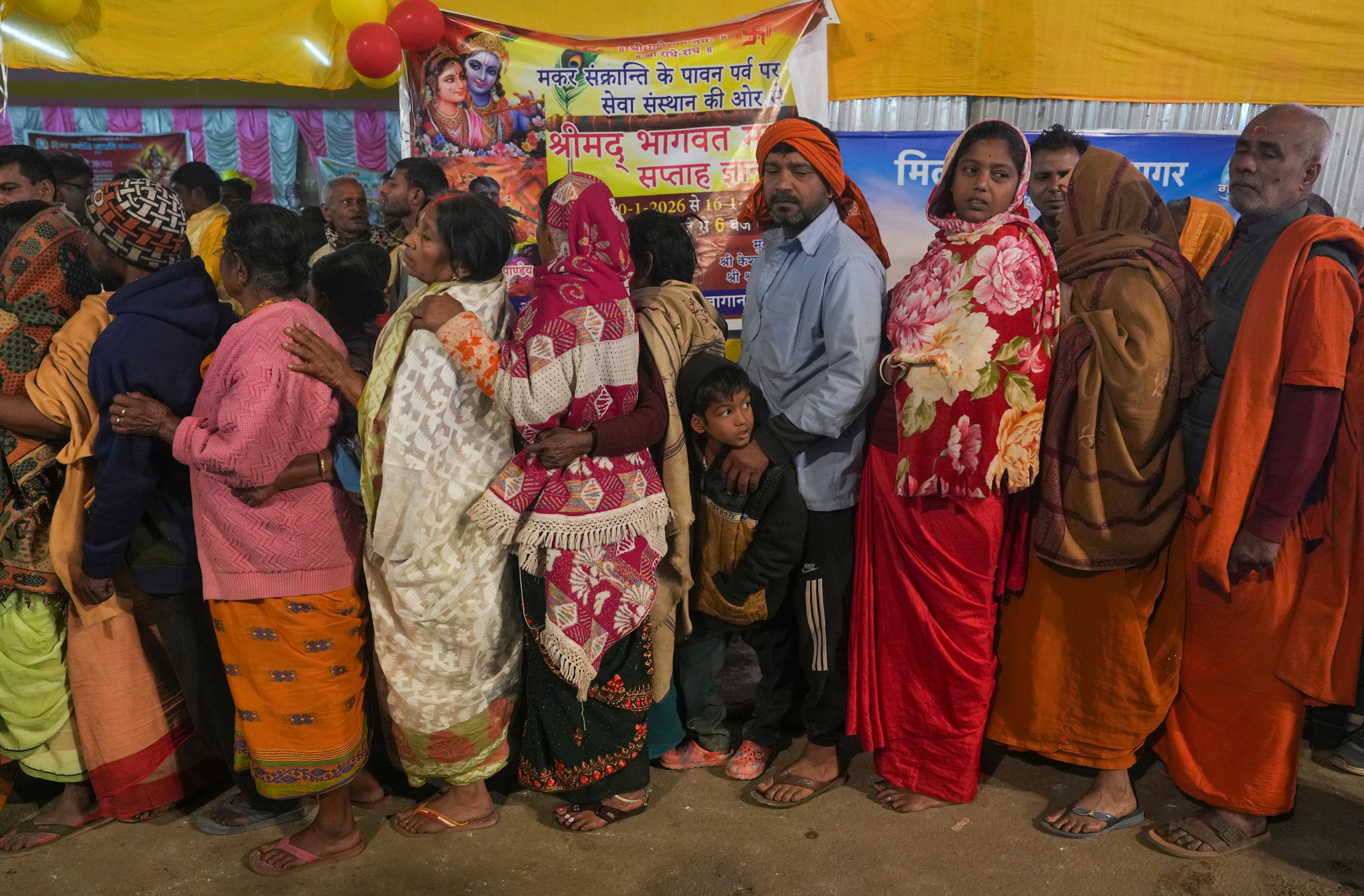  ২৭টি বিশেষ ট্রেন