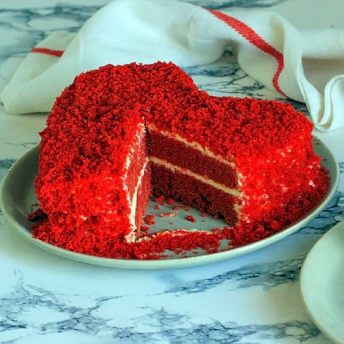 রেড ভেলভেট কেক