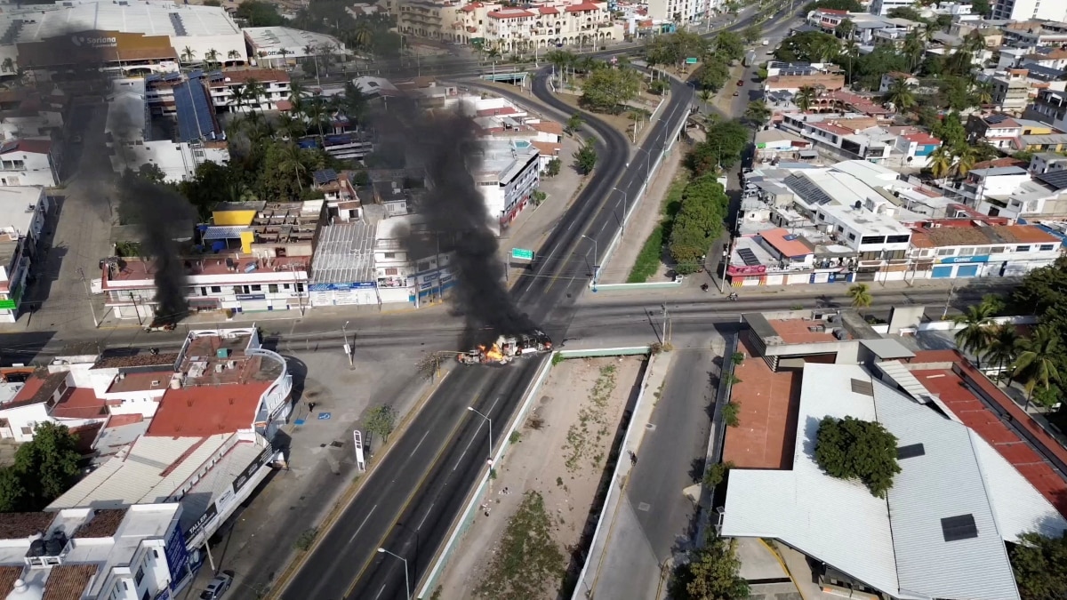 নিরাপত্তা আধিকারিক