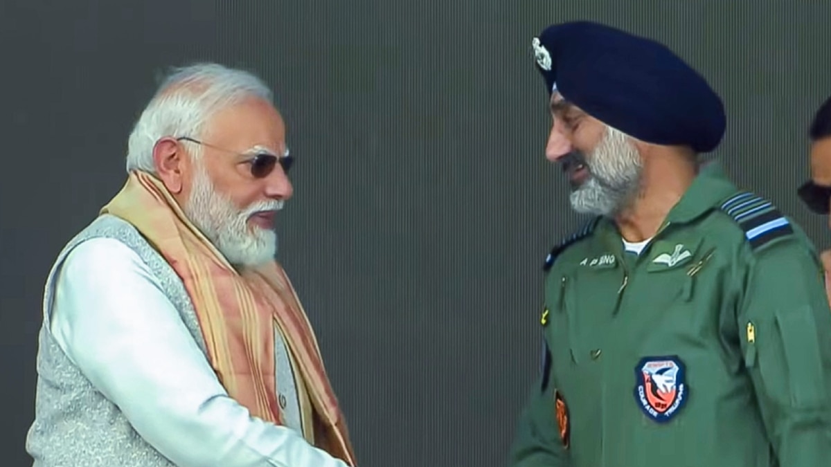 Modi Plane Emergency Landing