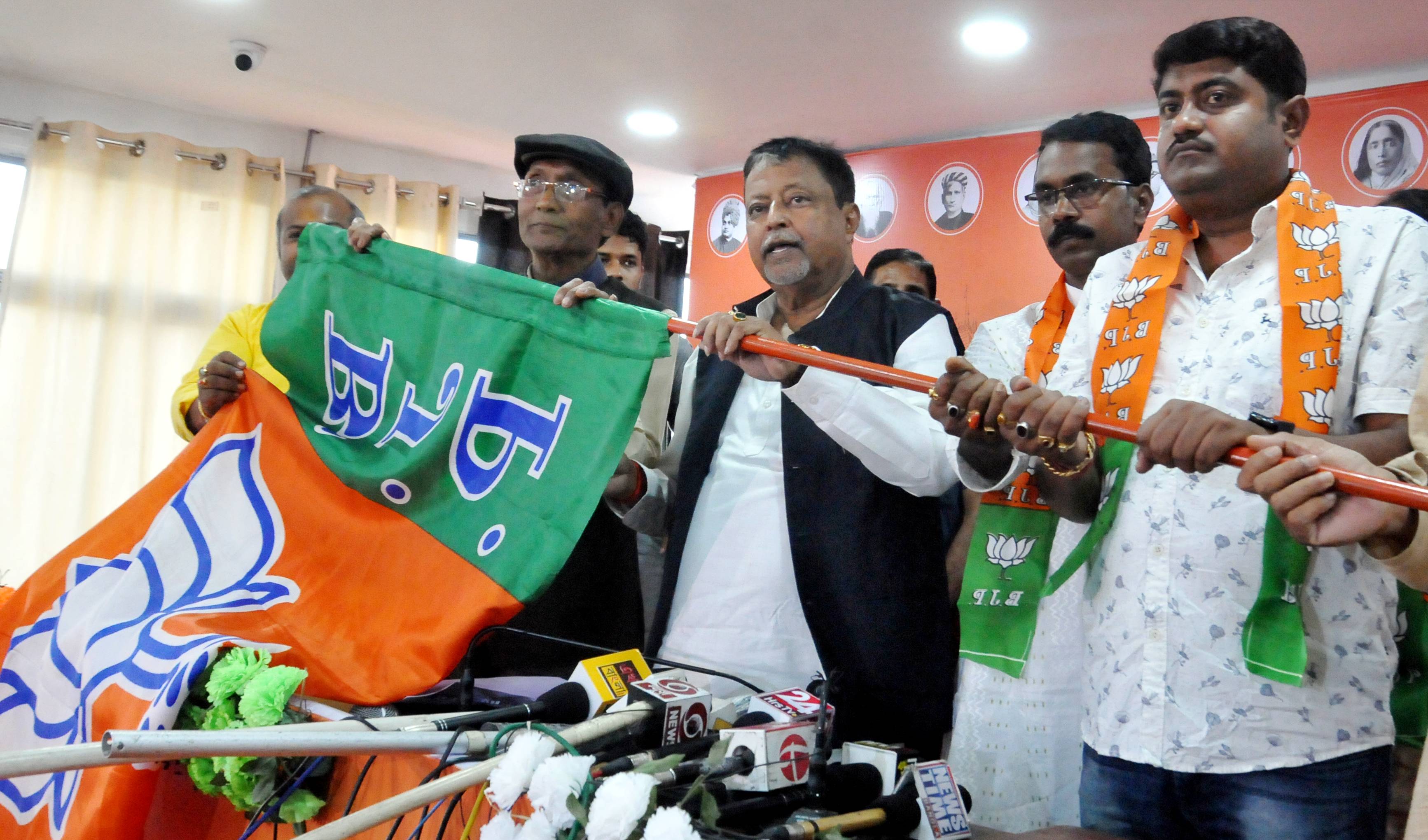 Mukul Roy & Bengal Politics Mukul Roy & Bengal Politics