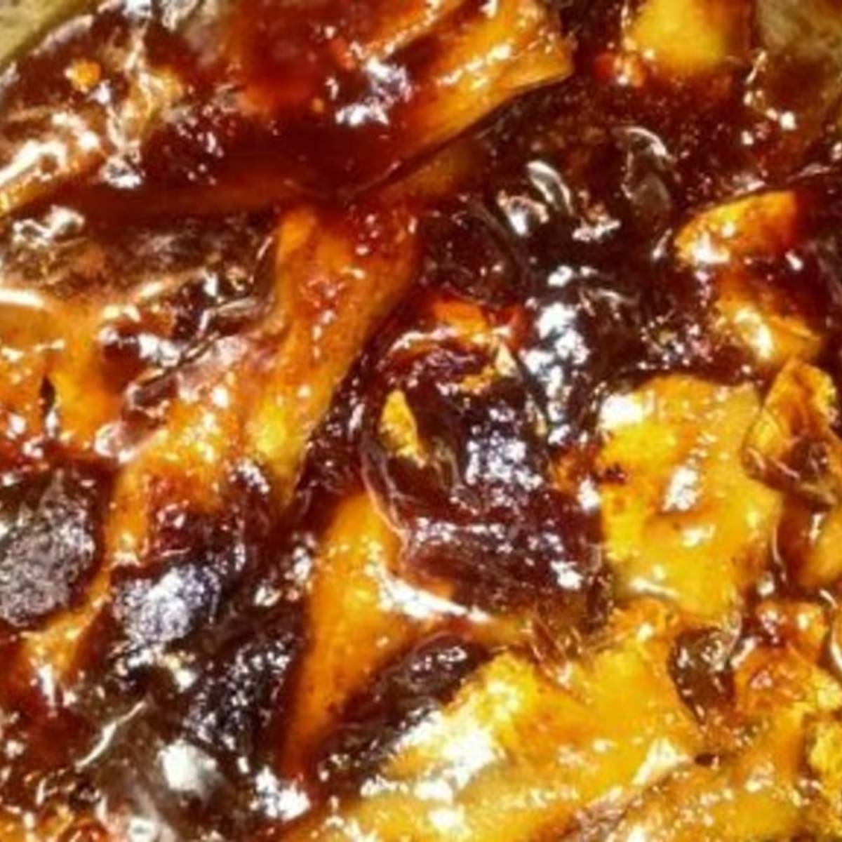 মৌরলা মাছ দিয়ে নানা পদ রান্না করা হয়। তবে এই গরমে মৌরলা মাছের টক দারুণ উপকারী। রেসিপি রইল...