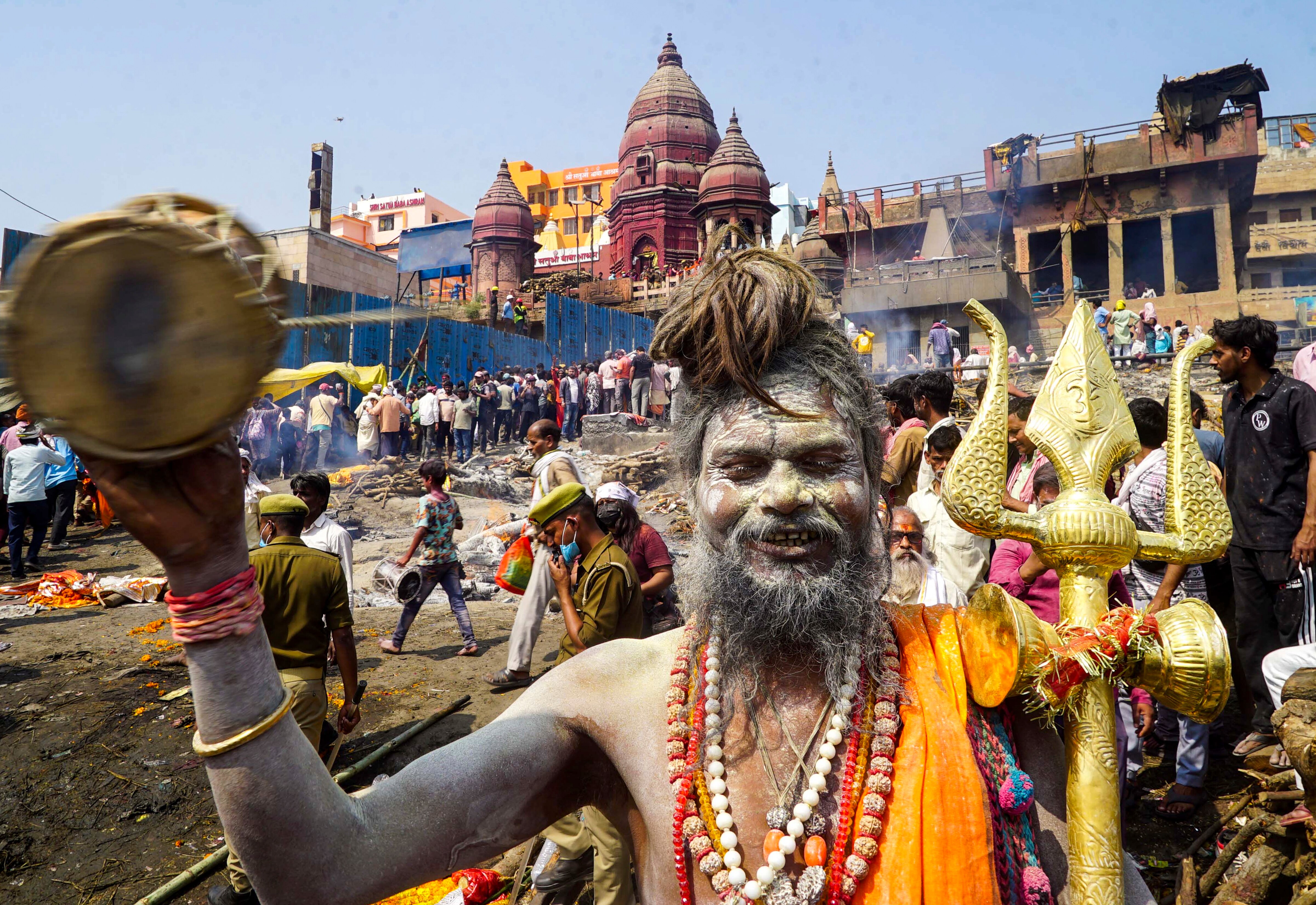 ঢোলের সুর, তাণ্ডব উৎসবের ঝলক ঢোলের সুর, তাণ্ডব উৎসবের ঝলক