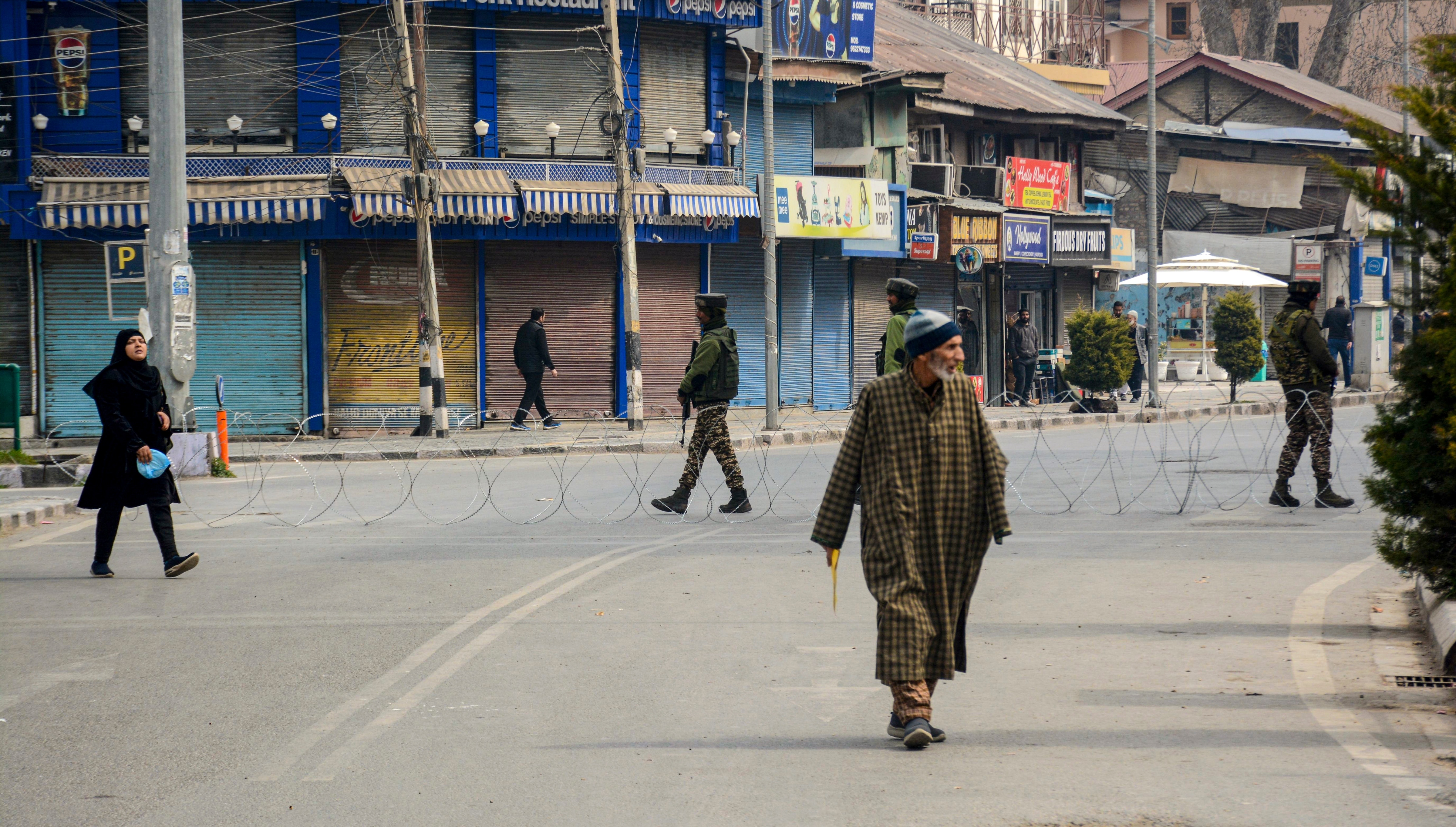 ইরানের ড্রোন তৈরির ঘাঁটি লক্ষ্য করে হামলা