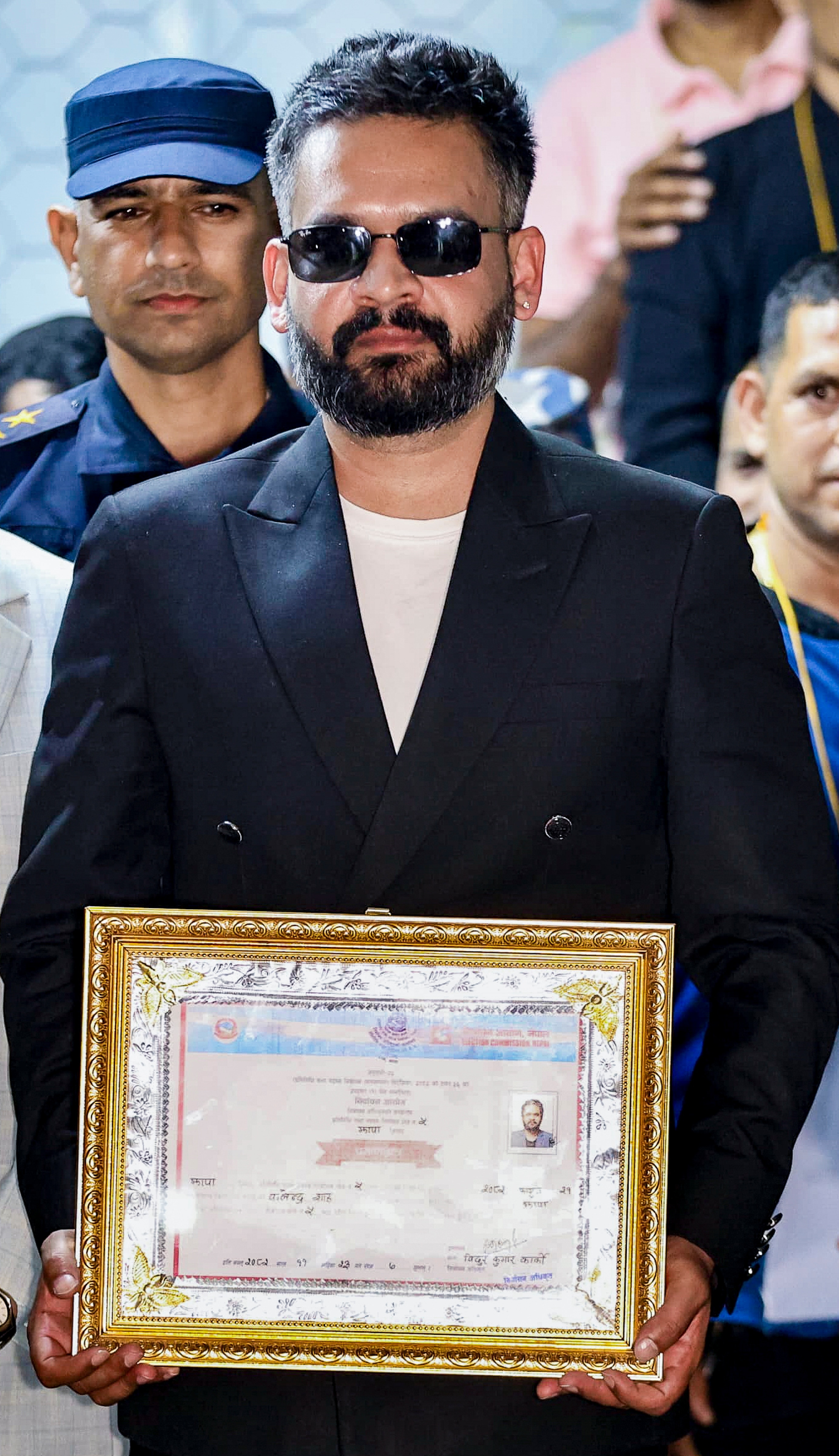 নেপালের প্রধানমন্ত্রী হয়েই রেকর্ড বালেন্দ্র শাহর নেপালের প্রধানমন্ত্রী হয়েই রেকর্ড বালেন্দ্র শাহর