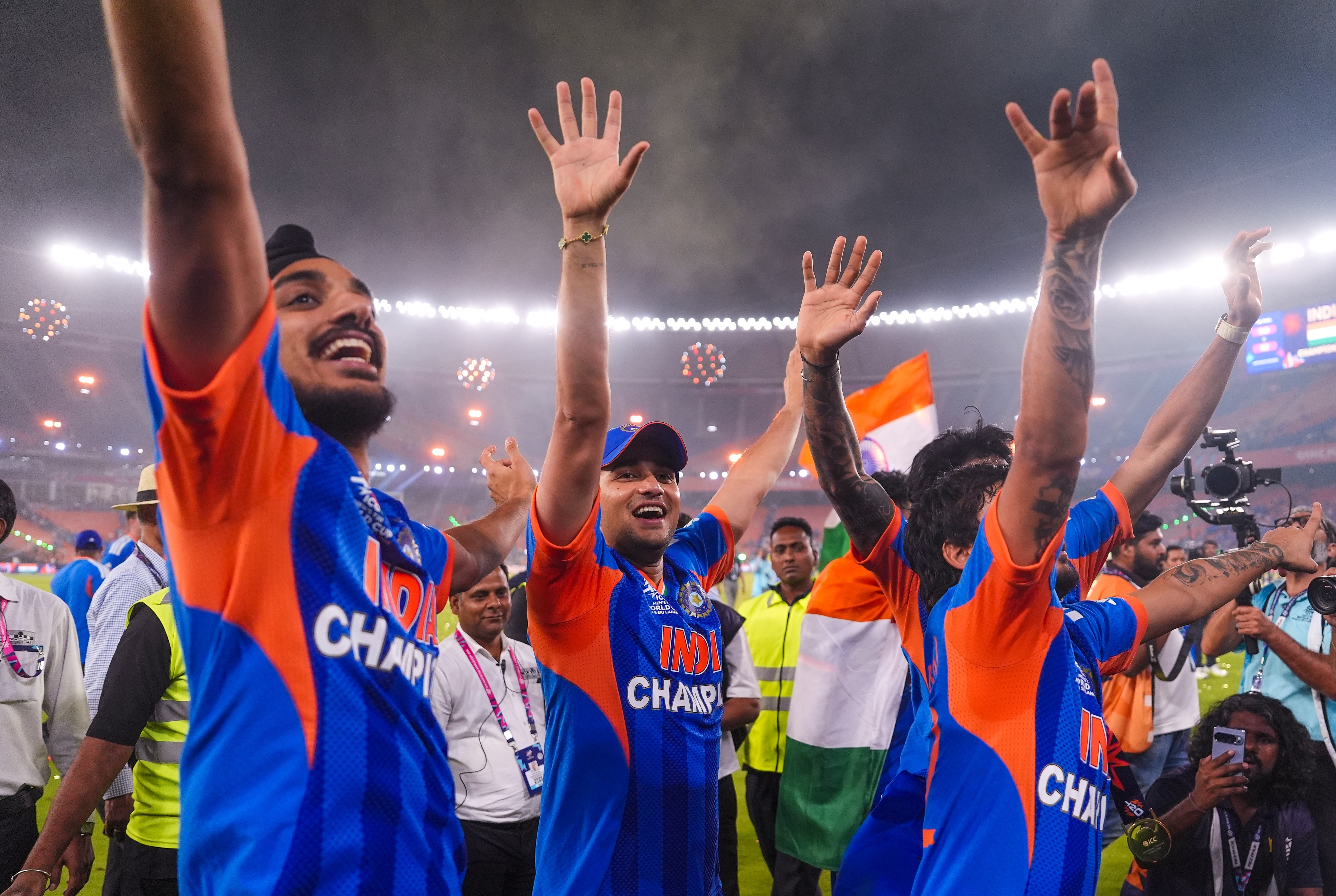 ম্যাচের শুরুতেই বুমরাহ জ্বলে ওঠেন ম্যাচের শুরুতেই বুমরাহ জ্বলে ওঠেন