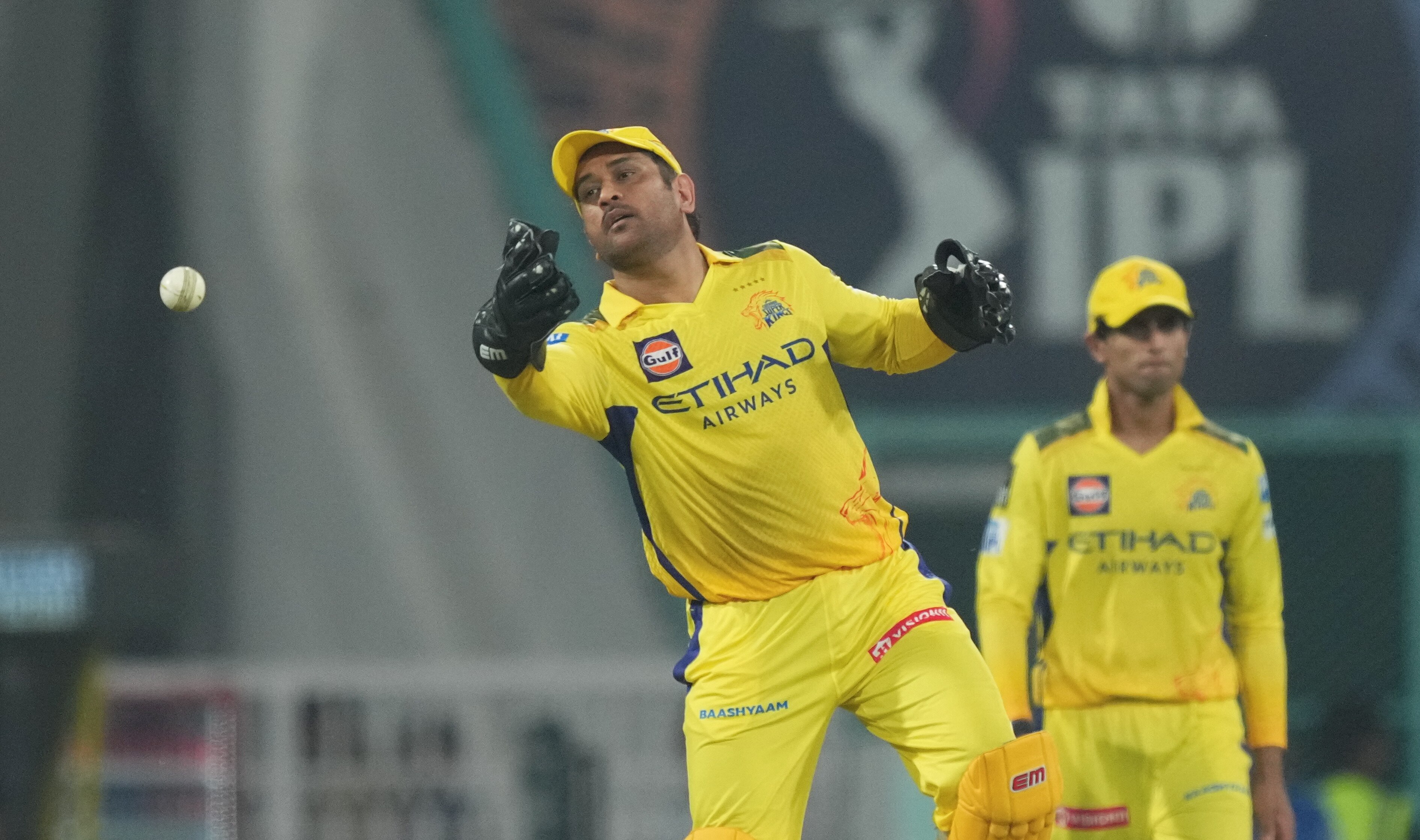 IPL ২০২৬-এর আগে চর্চায় MS ধোনি