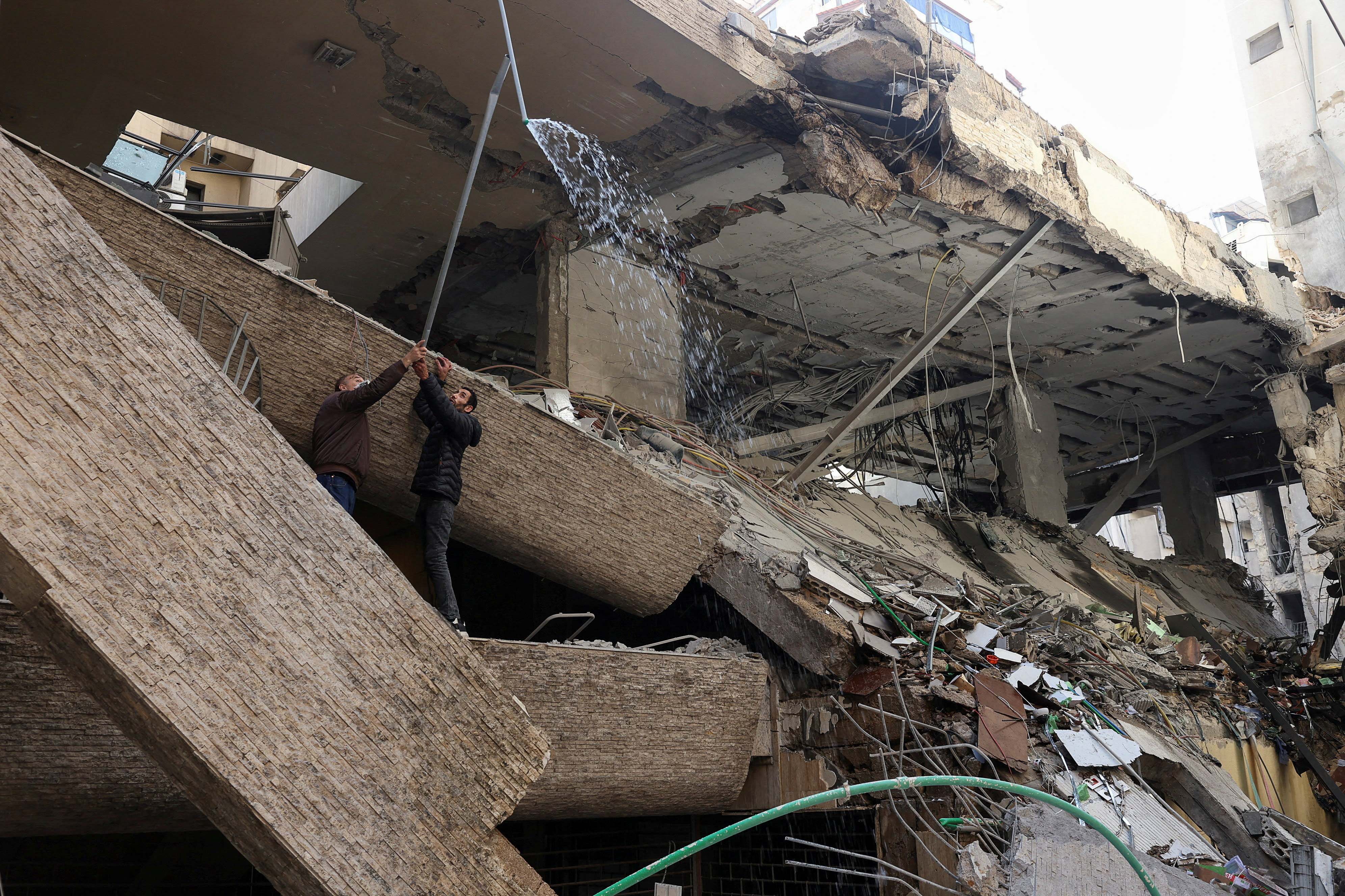 ভারতের আন্তর্জাতিক ডেটা সার্ভিসের সঙ্গে যুক্ত