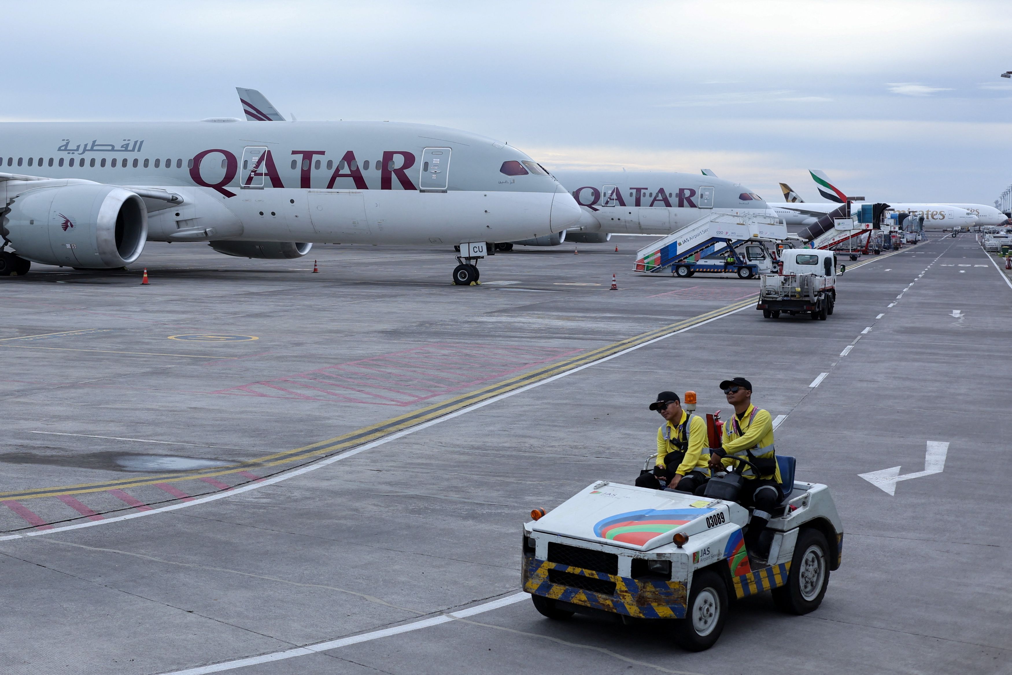 বিমান রিশিডিউল বা টাকা ফেরত