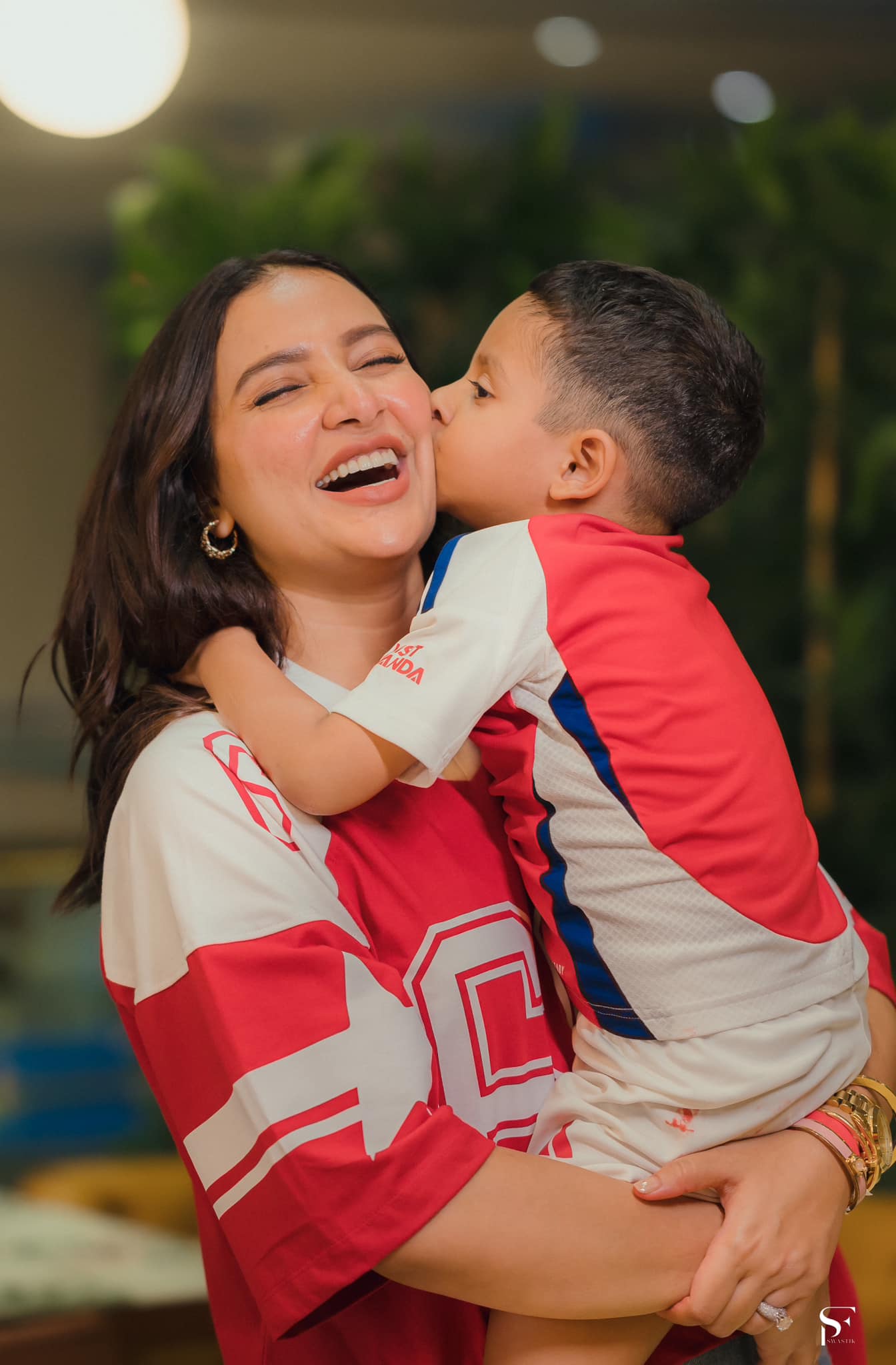 Celebrities Stranded In Dubai Celebrities Stranded In Dubai