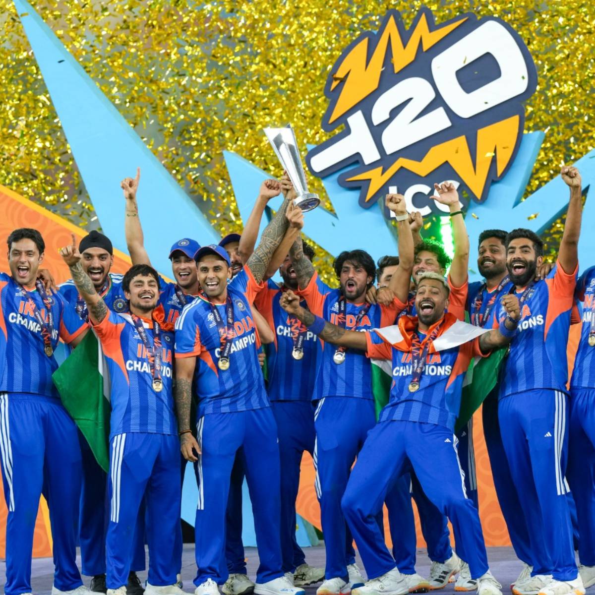পরপর দুইবার টি২০ বিশ্বকাপ জিতে নিল টিম ইন্ডিয়া। আহমেদাবাদে ফাইনাল ম্যাচে নিউজিল্যান্ডকে ৯৬ রানে হারাল ভারত।