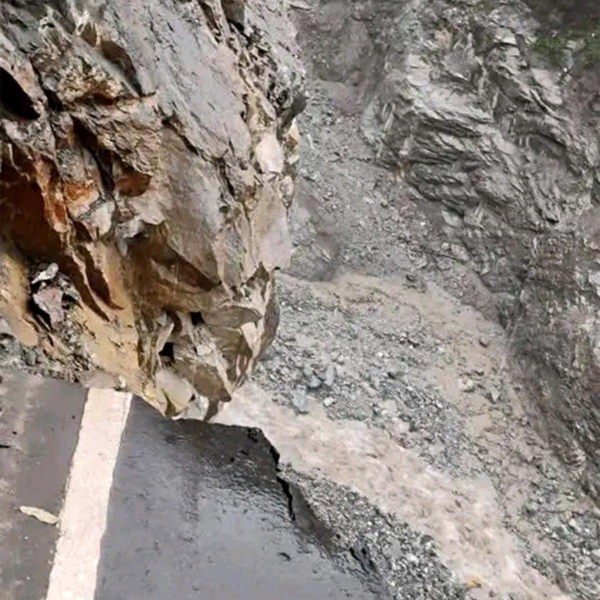 লাচেন লাচেন