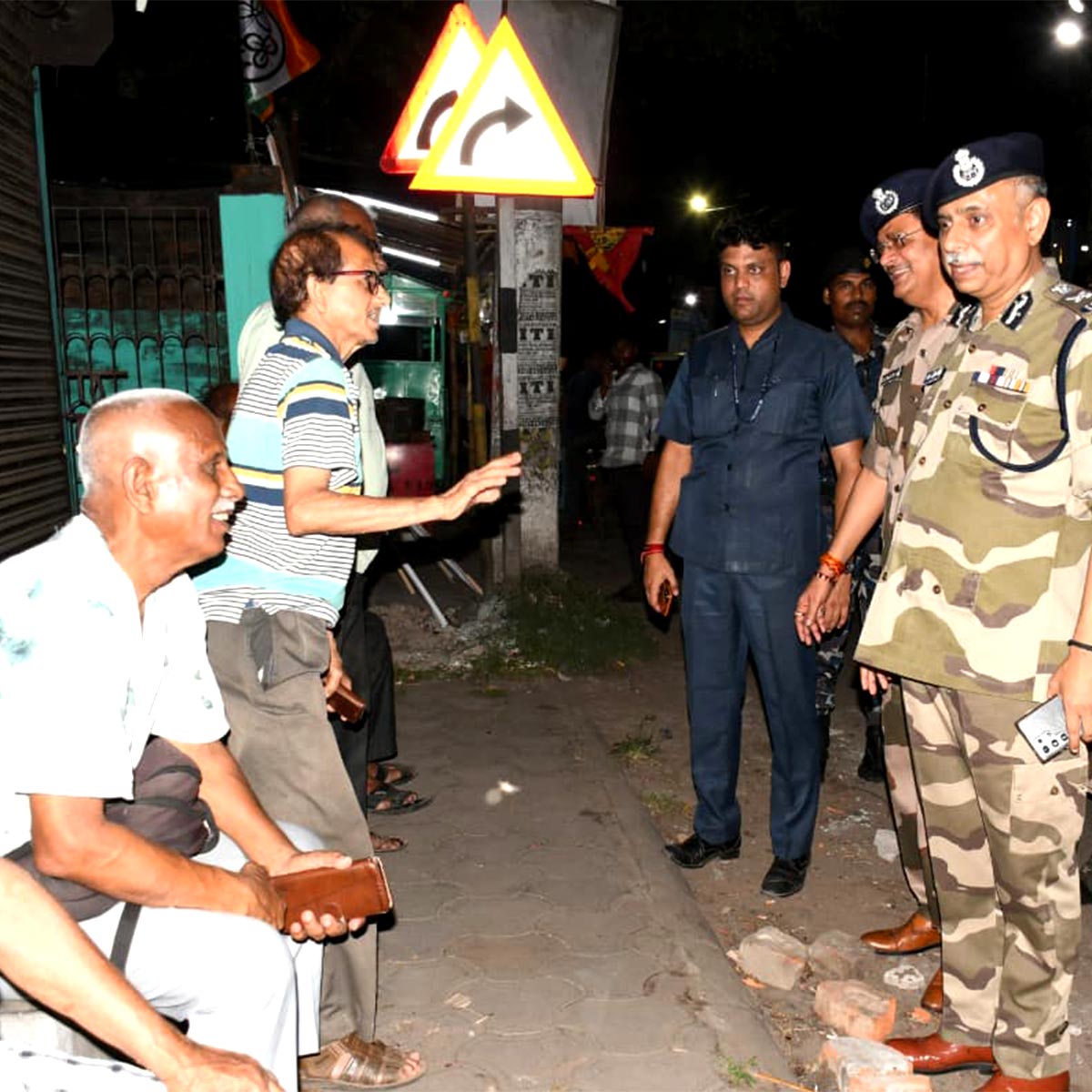 সিআইএসএফ জওয়ান ৬