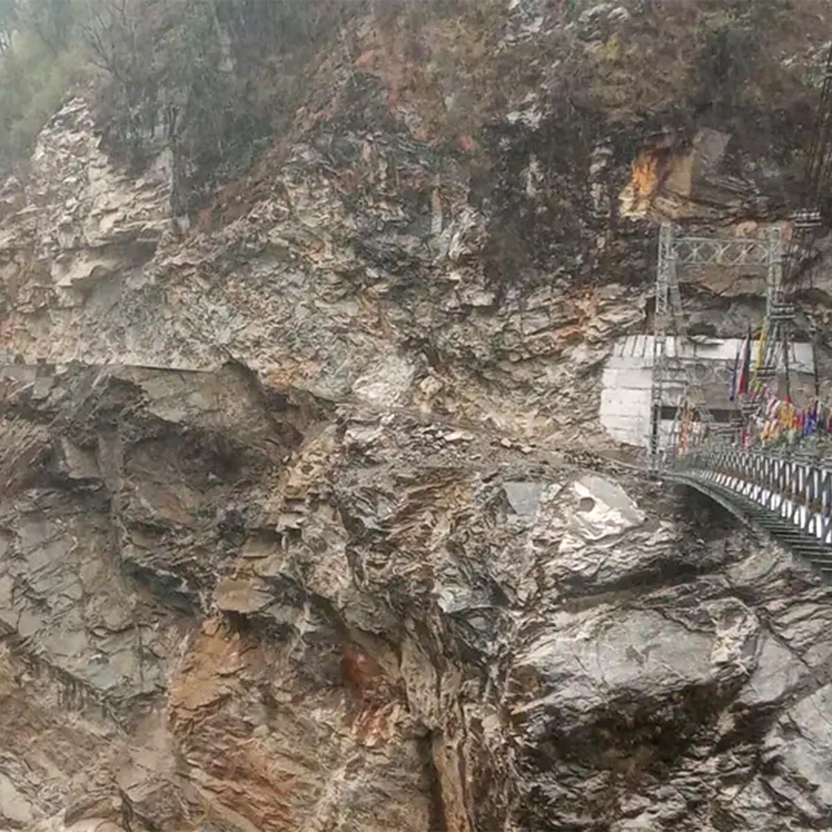 লাচেন লাচেন