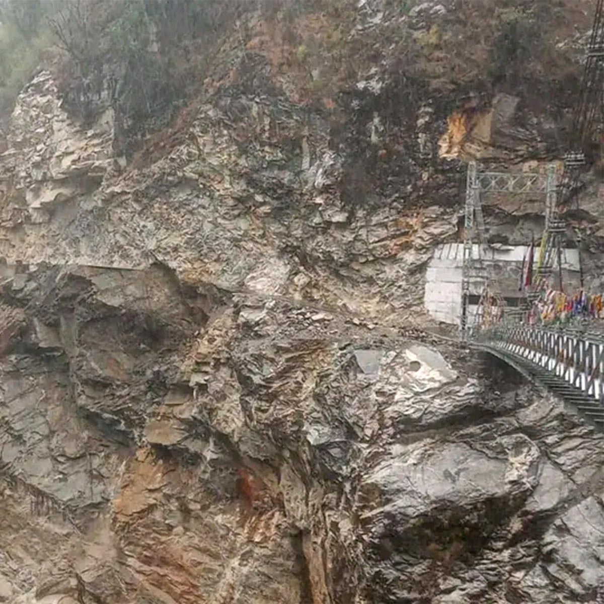 লাচেন লাচেন