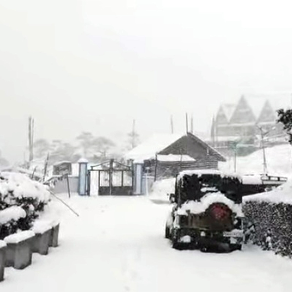 সান্দাকফু ৩