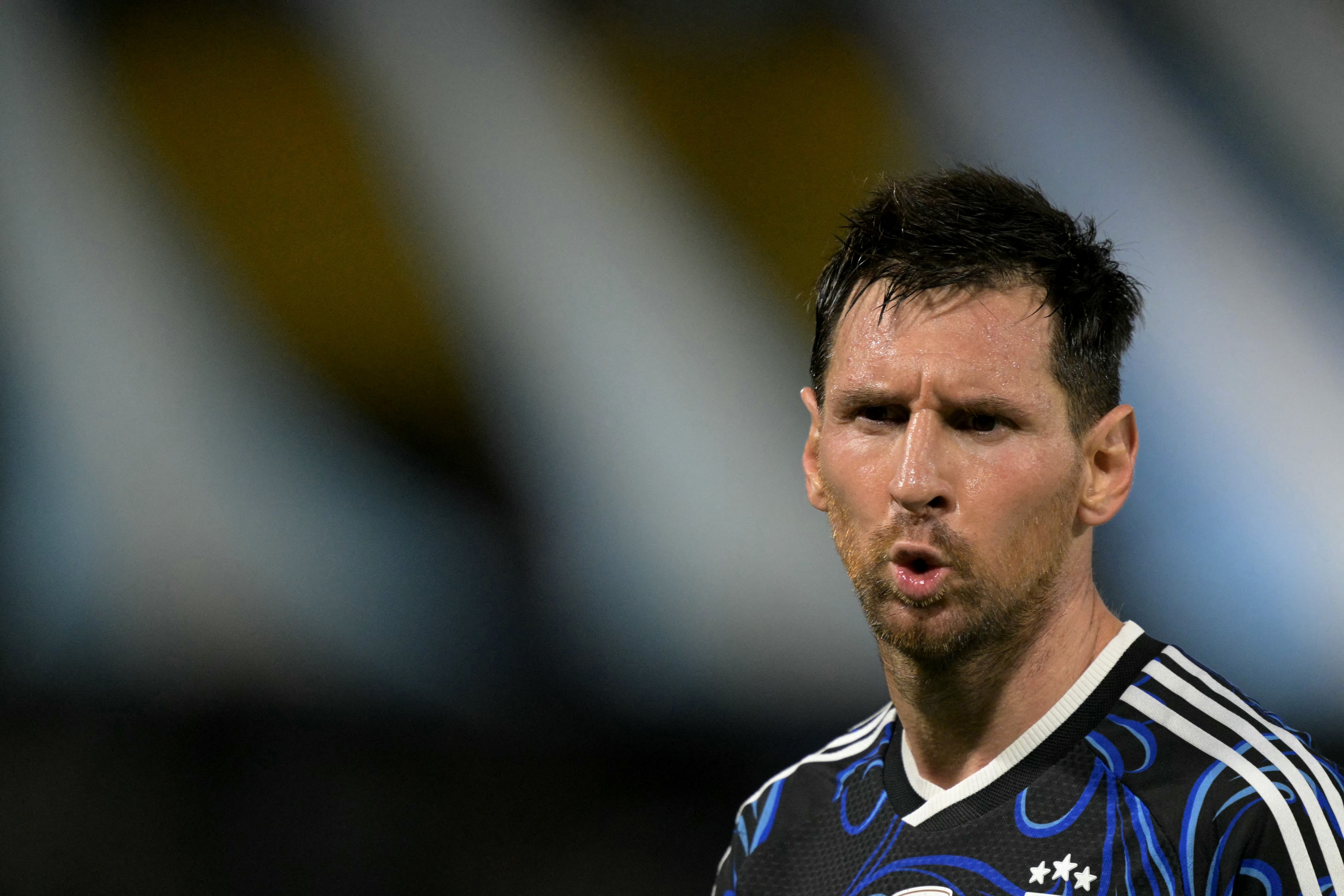  মেসির ফ্যানদের কাছে একটি আবেগঘন রাত