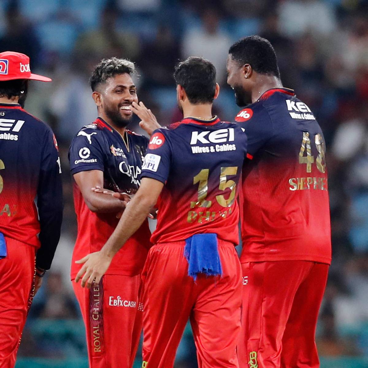 ৩১ বছর বয়সী তুষারা আদালতে স্পষ্টভাবে জানিয়েছেন যে, গত ৩১শে মার্চ তার এসএলসি চুক্তির মেয়াদ শেষ হয়ে গেছে এবং তিনি তা বাড়াতে চান না। এ ছাড়াও, তিনি আন্তর্জাতিক ক্রিকেট থেকে অবসর নেওয়ার ইচ্ছা প্রকাশ করেছেন। সুতরাং, ফিটনেস পরীক্ষা করে এনওসি না দিয়ে তাঁকে আটকে র