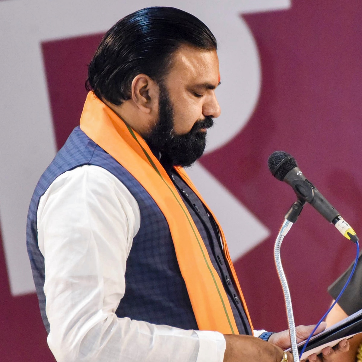 বর্তমানে রাজ্যসভার সাংসদ নীতীশ কুমার মঙ্গলবার মুখ্যমন্ত্রীর পদ থেকে পদত্যাগ করেছেন