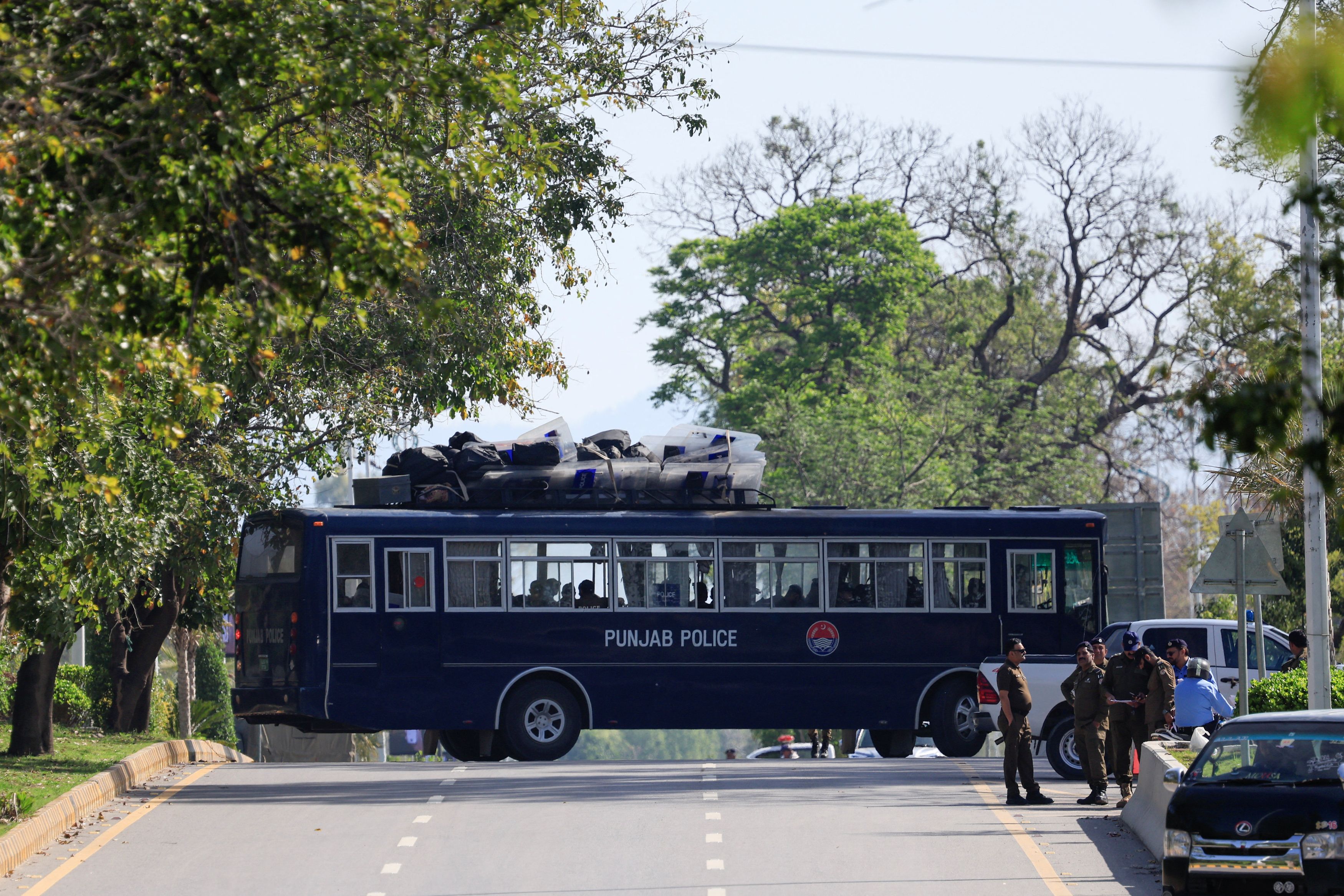 আয়োজন করতে পারবে তো ইসলামাবাদ? আয়োজন করতে পারবে তো ইসলামাবাদ?