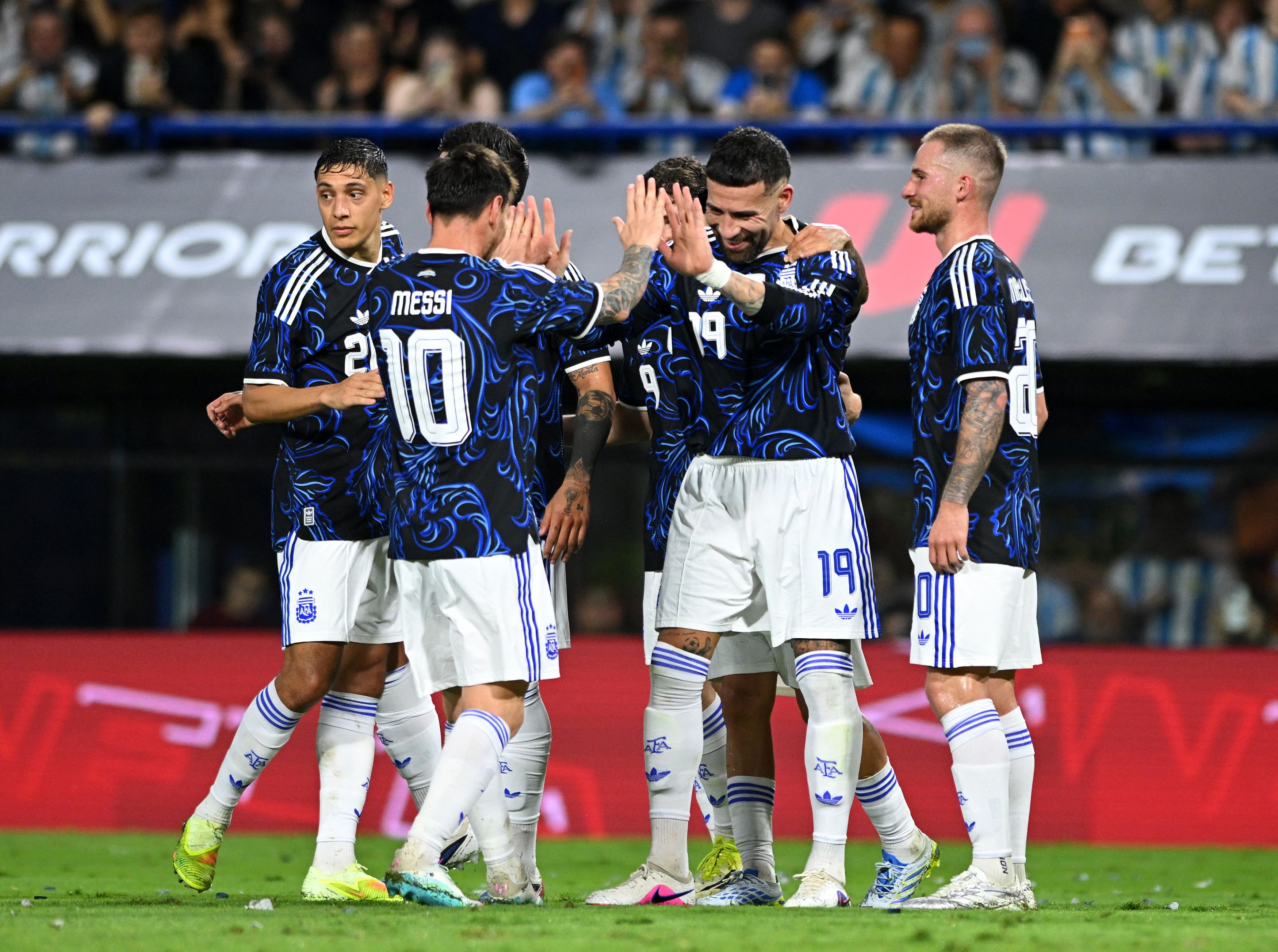 ছন্দে ফিরে এল আর্জেন্টিনা