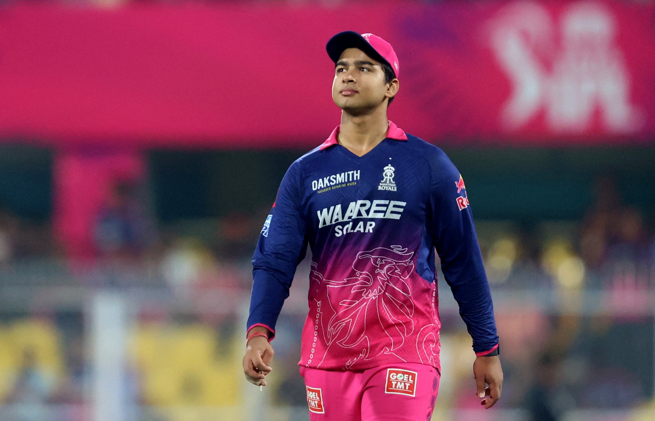 ১৫ বছর বয়সী বৈভব সূর্যবংশীর এই ইনিংসটি দেখে তাঁর আইপিএল অভিষেকের স্মৃতি মনে পড়ে যায় যে অভিষেকে তিনি একেবারে প্রথম বলেই ছক্কা মেরে নিজের ছাপ রেখেছিলেন।