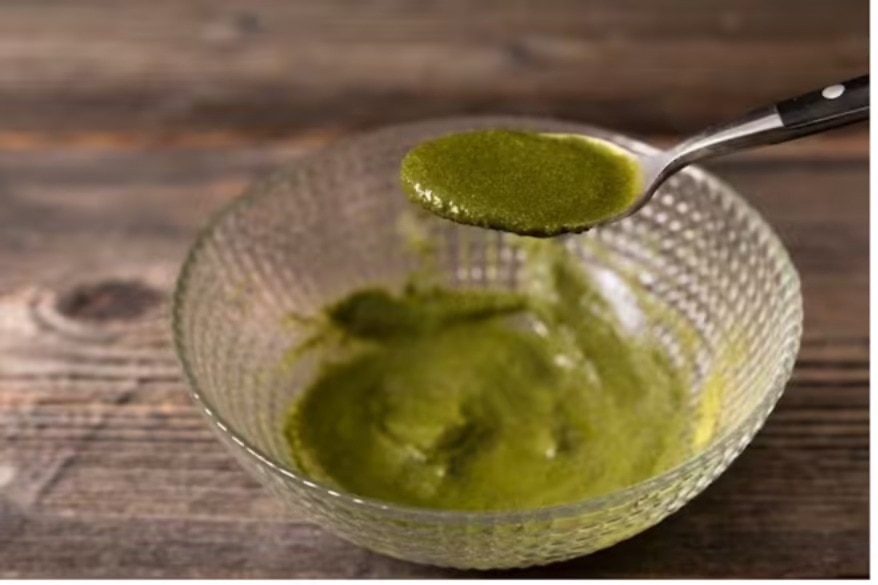 বিশেষ করে এর চাটনি প্রতিটি খাবারে একটি অনন্য স্বাদ যোগ করে। আপনি যদি বাড়িতে সুস্বাদু কাঁচা আমের চাটনি তৈরির একটি দ্রুত এবং সহজ উপায় খুঁজে থাকেন, তবে এই সহজ ৩-ধাপের রেসিপিটি আপনার জন্য উপযুক্ত। বিশেষ করে এর চাটনি প্রতিটি খাবারে একটি অনন্য স্বাদ যোগ করে। আপনি যদি বাড়িতে সুস্বাদু কাঁচা আমের চাটনি তৈরির একটি দ্রুত এবং সহজ উপায় খুঁজে থাকেন, তবে এই সহজ ৩-ধাপের রেসিপিটি আপনার জন্য উপযুক্ত।