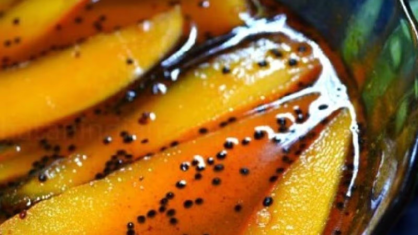 সারা বছর এই চাটনি রেখে দিতে পারবেন। ফ্রিজের মধ্যে এয়ার টাইট কন্টেনারের মধ্যে এই চাটনি রেখে দিতে পারেন। সারা বছর ধরে রুটি, পরোটা বা ডালের সঙ্গে খেতে পারেন। সারা বছর এই চাটনি রেখে দিতে পারবেন। ফ্রিজের মধ্যে এয়ার টাইট কন্টেনারের মধ্যে এই চাটনি রেখে দিতে পারেন। সারা বছর ধরে রুটি, পরোটা বা ডালের সঙ্গে খেতে পারেন।