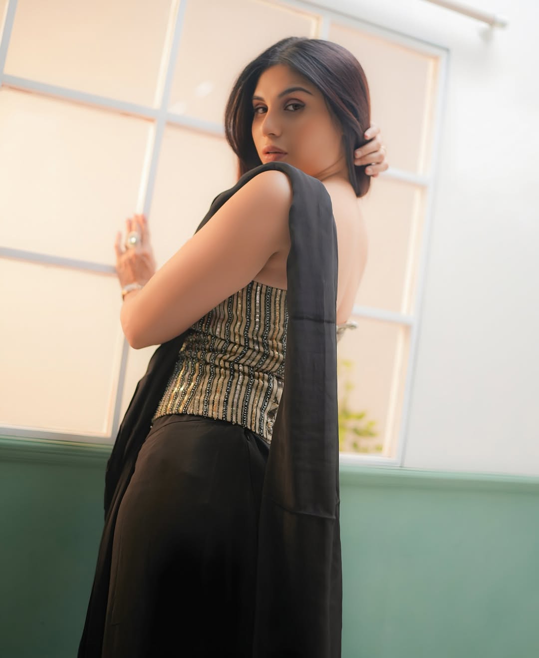 তানিয়া চট্টোপাধ্যায় পশ্চিমবঙ্গের বাসিন্দা। তিনি উল্লু প্ল্যাটফর্মের শো থেকে পরিচিতি পান। তিনি ‘গন্দি বাত’-এর মতো শোতেও কাজ করেছেন। এছাড়া তিনি ‘ওয়াচমেন’, ‘ফ্ল্যাটমেট’, ‘পিকচার অভি বাকি হ্যায়’, ‘জাল’ সহ বিভিন্ন চলচ্চিত্র ও প্রাপ্তবয়স্ক ওয়েব সিরিজে অভ তানিয়া চট্টোপাধ্যায় পশ্চিমবঙ্গের বাসিন্দা। তিনি উল্লু প্ল্যাটফর্মের শো থেকে পরিচিতি পান। তিনি ‘গন্দি বাত’-এর মতো শোতেও কাজ করেছেন। এছাড়া তিনি ‘ওয়াচমেন’, ‘ফ্ল্যাটমেট’, ‘পিকচার অভি বাকি হ্যায়’, ‘জাল’ সহ বিভিন্ন চলচ্চিত্র ও প্রাপ্তবয়স্ক ওয়েব সিরিজে অভ