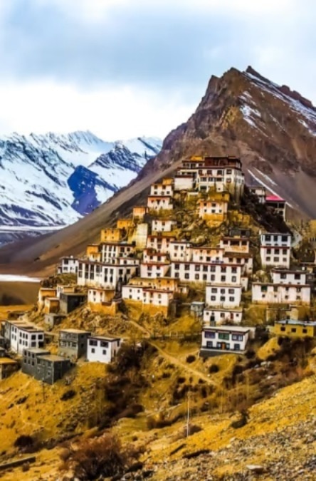 সেরা সময়: জুন মাসের মাঝামাঝি থেকে সেপ্টেম্বর। অক্টোবর থেকে মে পর্যন্ত রাস্তা বন্ধ থাকে। সেরা সময়: জুন মাসের মাঝামাঝি থেকে সেপ্টেম্বর। অক্টোবর থেকে মে পর্যন্ত রাস্তা বন্ধ থাকে।