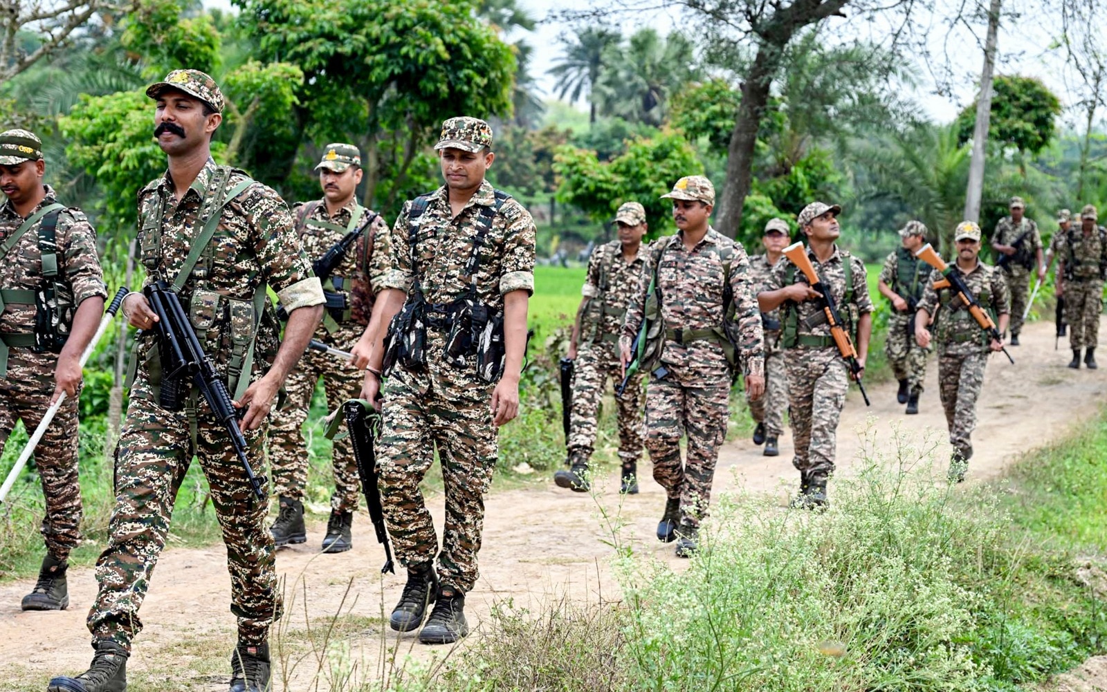  বাড়তি বাহিনী মোতায়েন