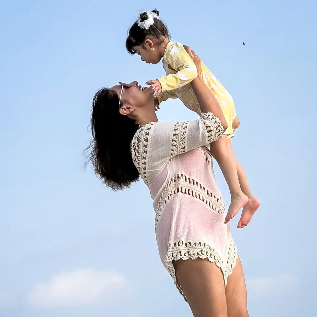 bipasha basu karan anniversary 