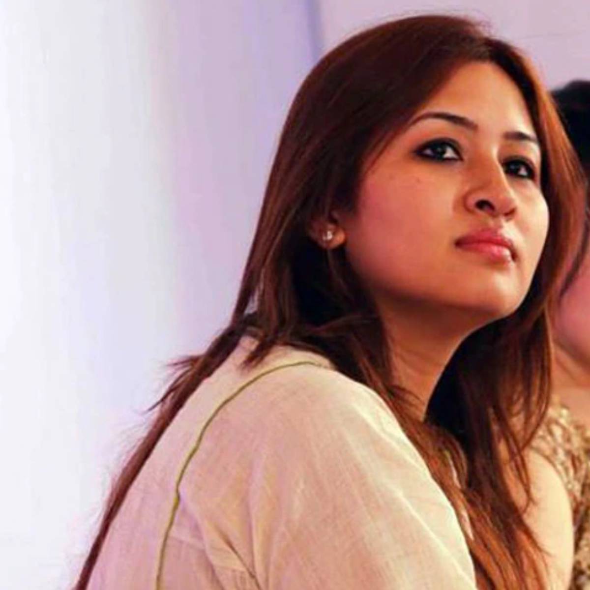 জ্বালা এক্সে লম্বা পোস্টে লেখেন, 'সন্তান প্রসবের পরবর্তী প্রথম বছরেই আমি হায়দরাবাদ এবং চেন্নাইয়ের সরকারি হাসপাতালগুলিতে প্রায় ৬০ লিটার মাতৃদুগ্ধ দান করেছি! এর গুরুত্ব কেন এত বেশি জানেন? মাত্র ১০০ মিলিলিটার দান করা দুধ দিয়ে ১ কেজি ওজনের একটি খুব ছোট্ট শি