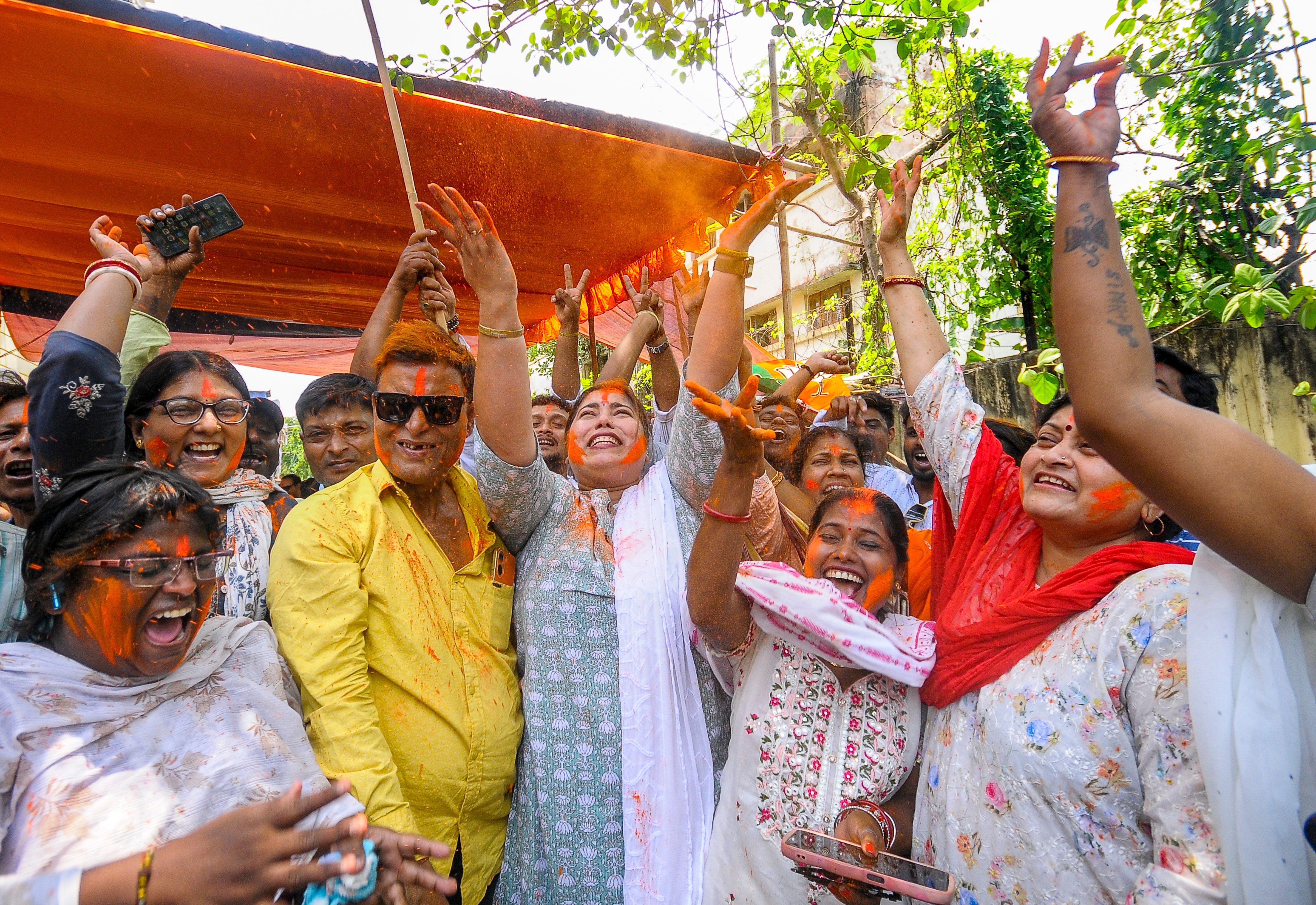 একশো জনের মধ্যে ৯৩ জন ভোট দিয়েছেন