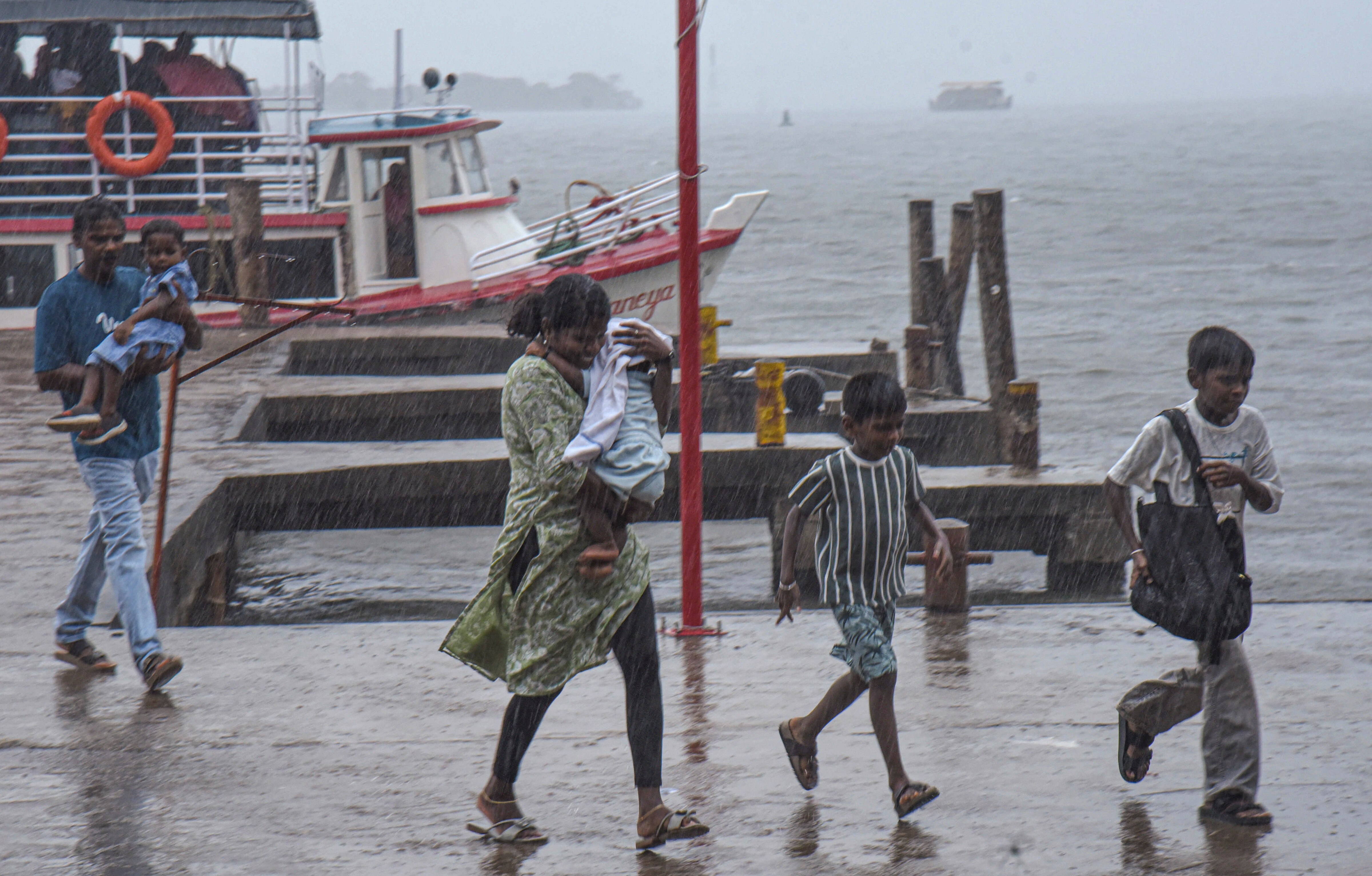 বর্ষা অ্যাক্টিভ হয়ে গিয়েছে