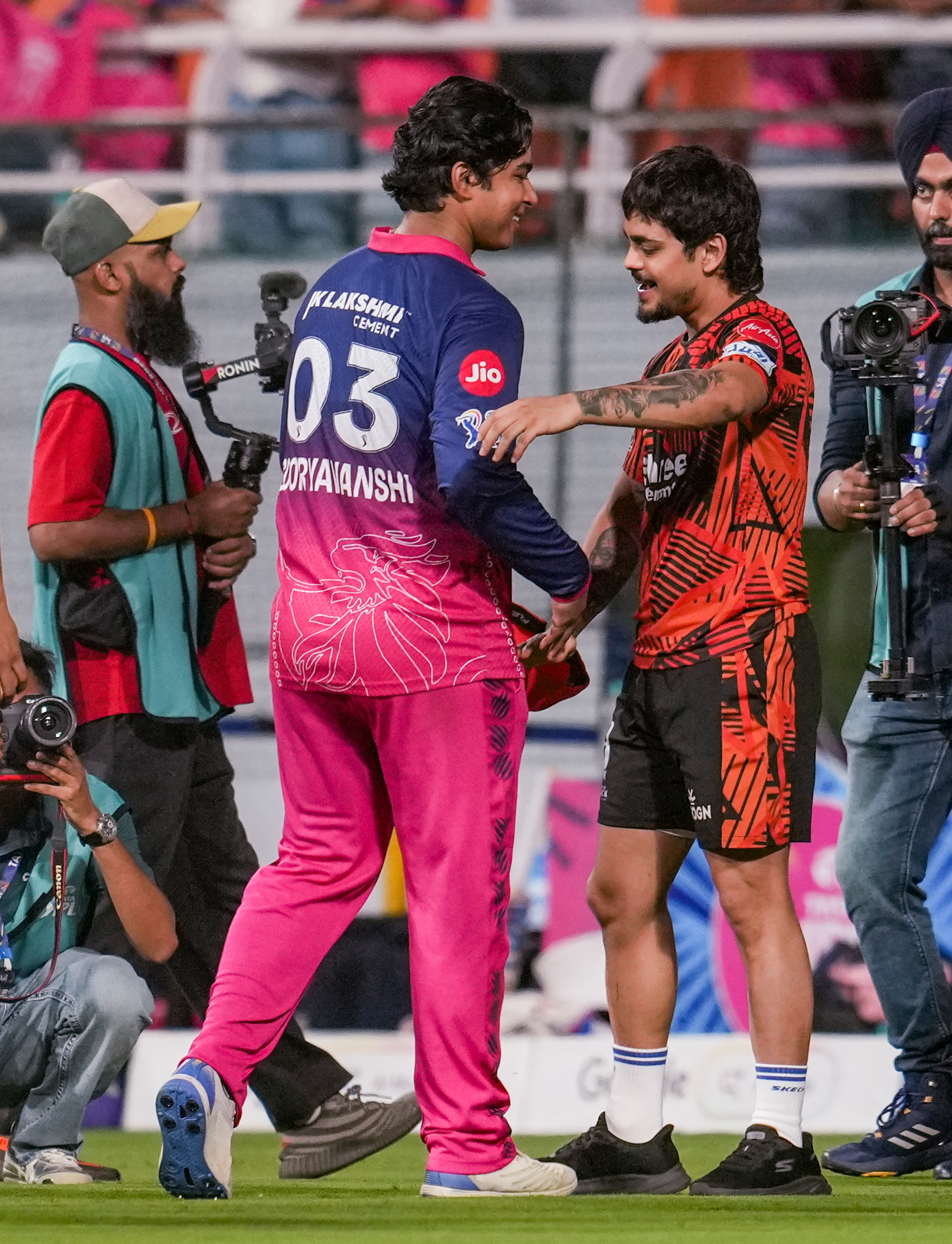 উত্তরেই ধরা পড়েছে তাঁর পরিণত মানসিকতা