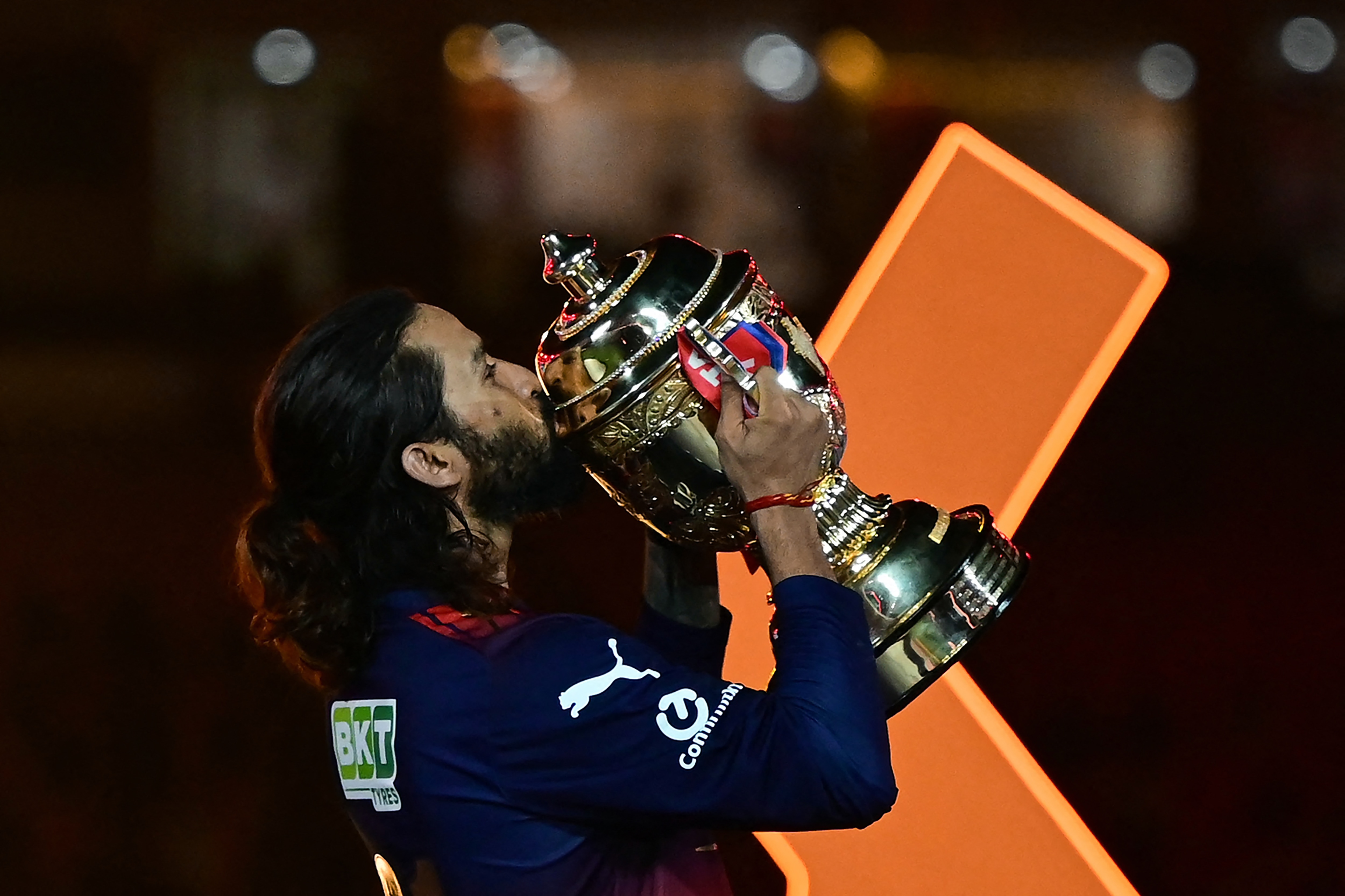 এলিট ক্লাবে নাম লেখাল RCB এলিট ক্লাবে নাম লেখাল RCB
